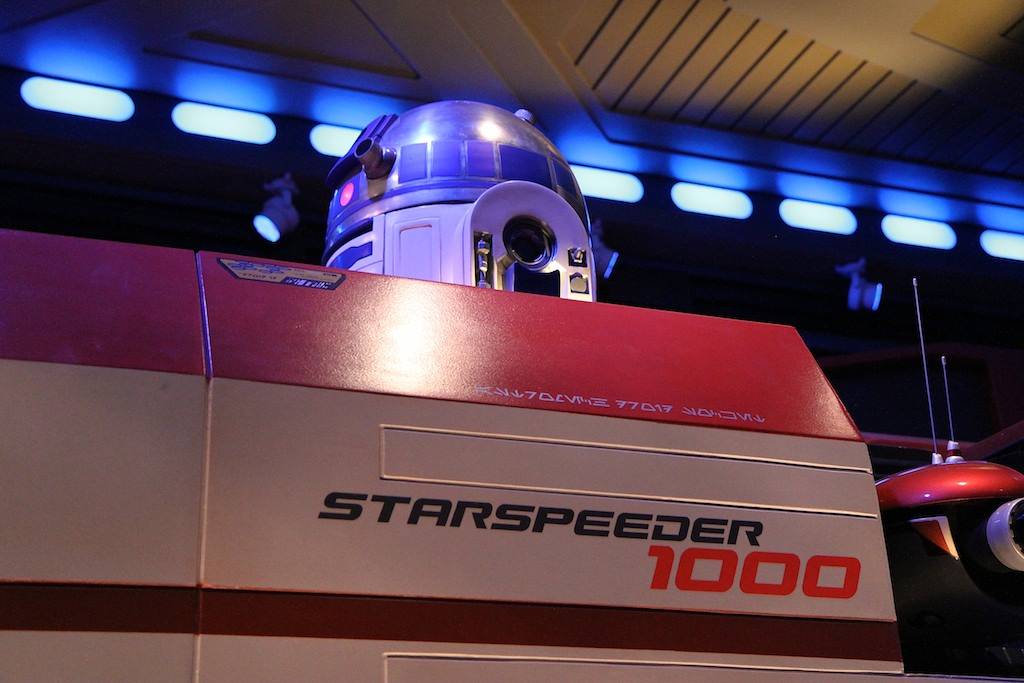 PHOTOS - A look at the Disney Parks Blog Star Tours meet-up from early this morning