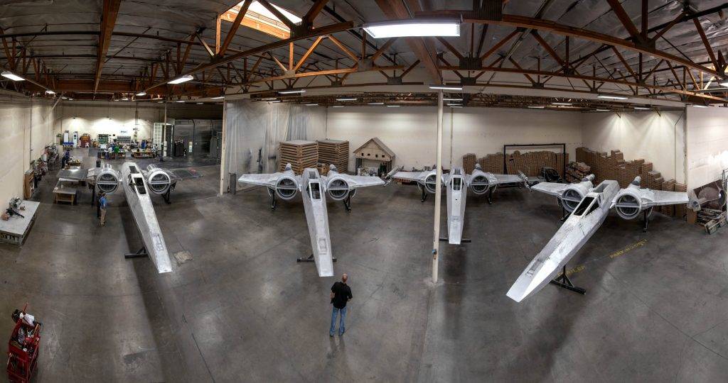 Full size X-wing starfigthers for Star Wars Galaxy's Edge