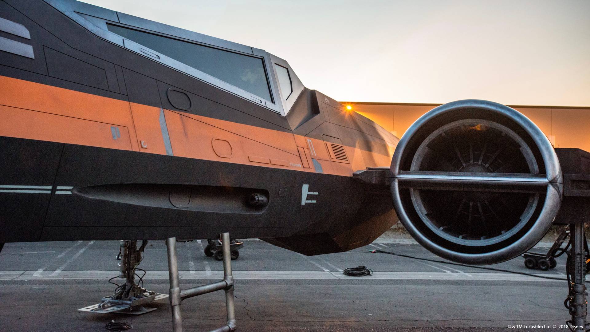 PHOTOS - X-wing Starfighter that will be seen in Star Wars Galaxy's Edge