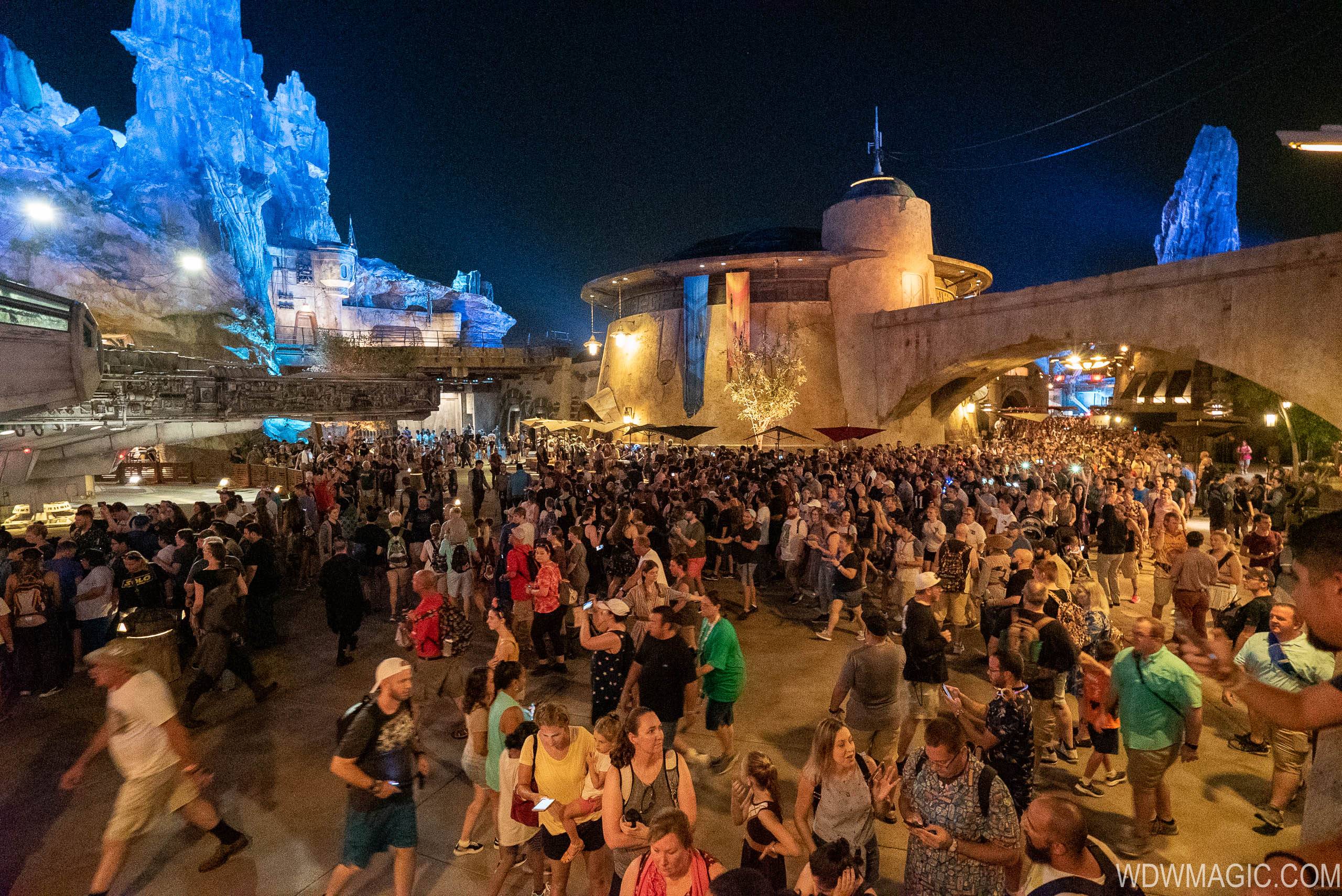 Yesterday's opening saw huge crowds at Galaxy's Edge