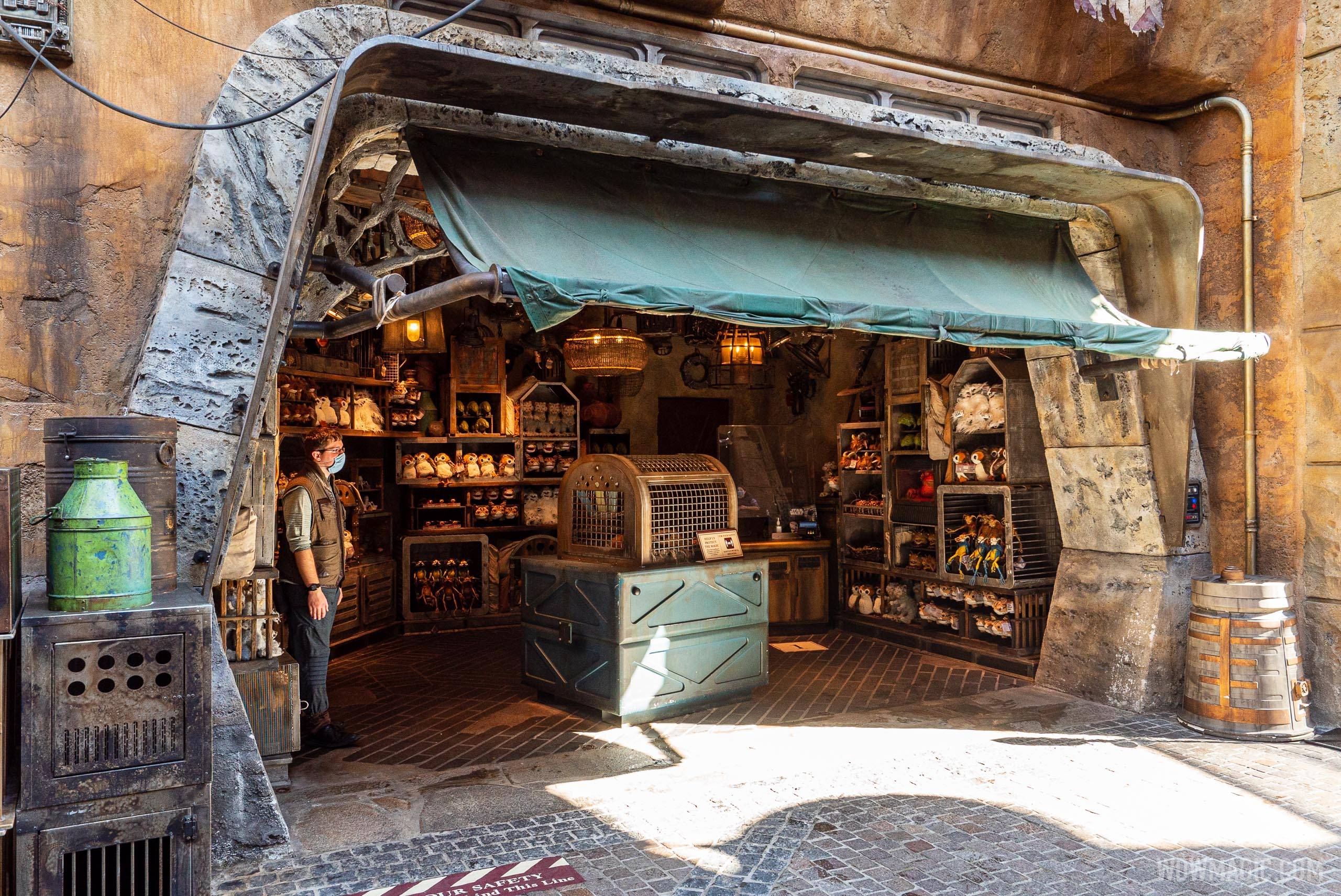 New details on the table service restaurant that was to be part of the Star Wars Galaxy's Edge experience