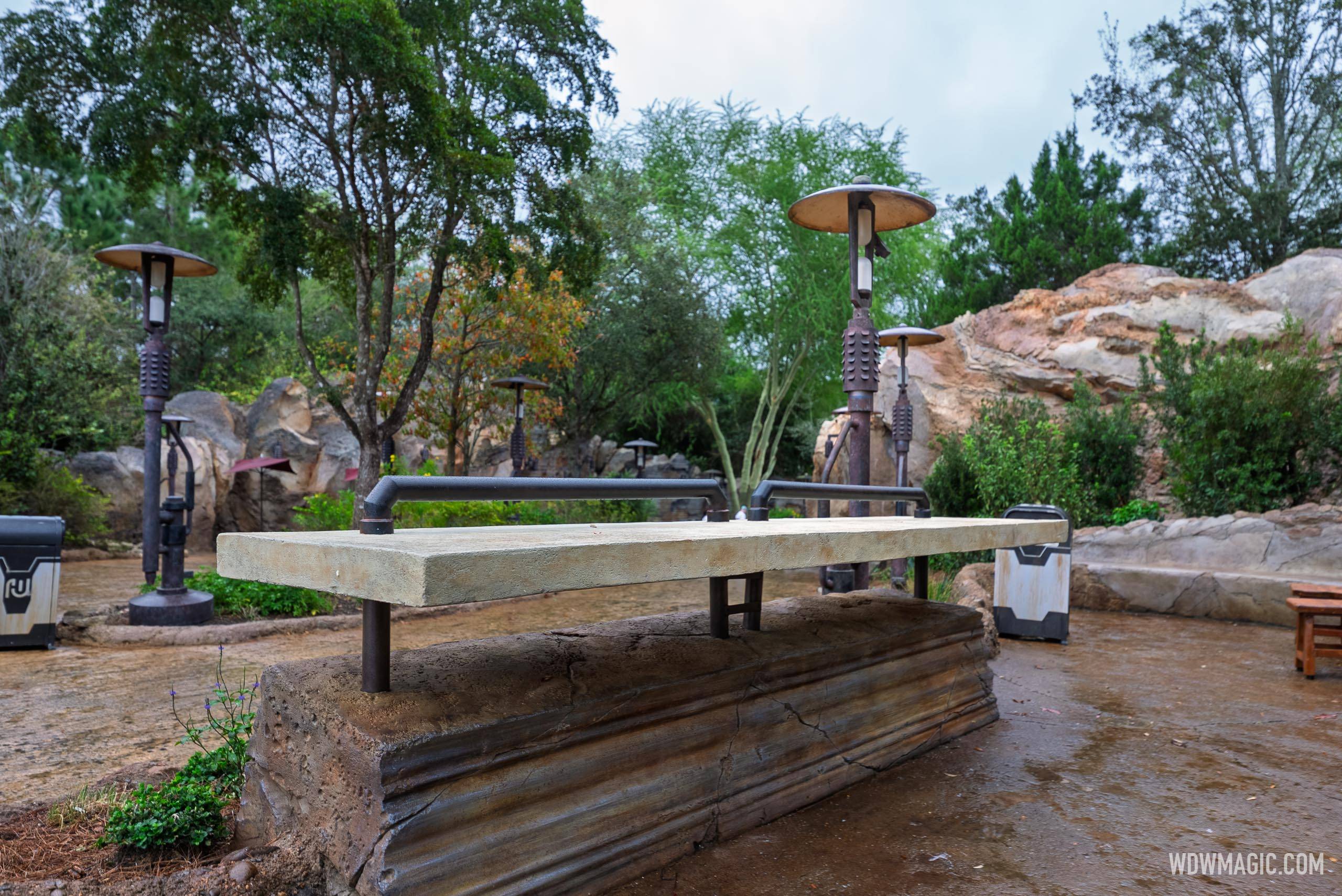 Star Wars Galaxy's Edge Seating Area Opens at Hollywood Studios