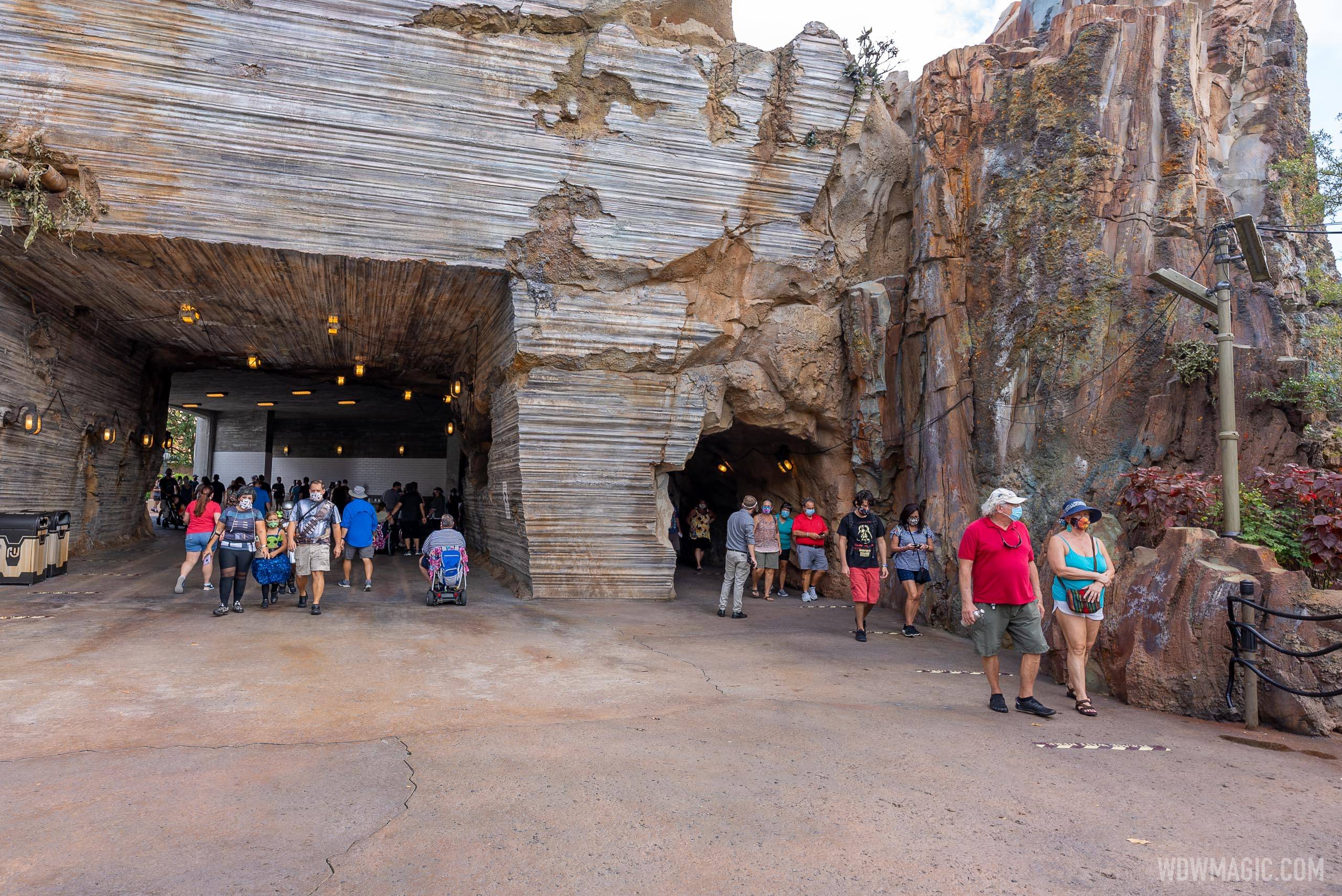 The lines start position varies but is often outside of Galaxy's Edge