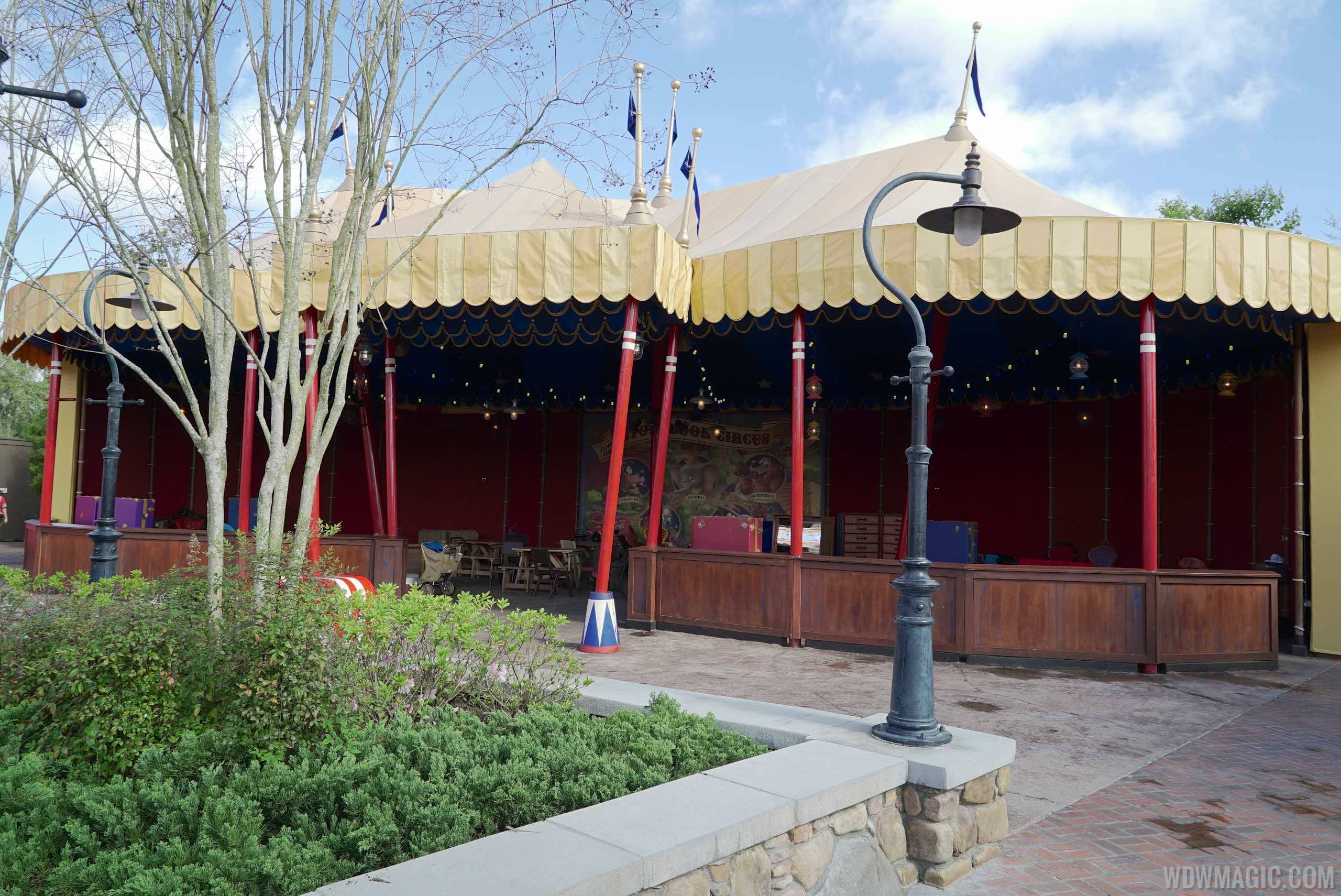 PHOTOS - Furniture arrives at Storybook Circus D-Zone providing a nice place to rest and relax