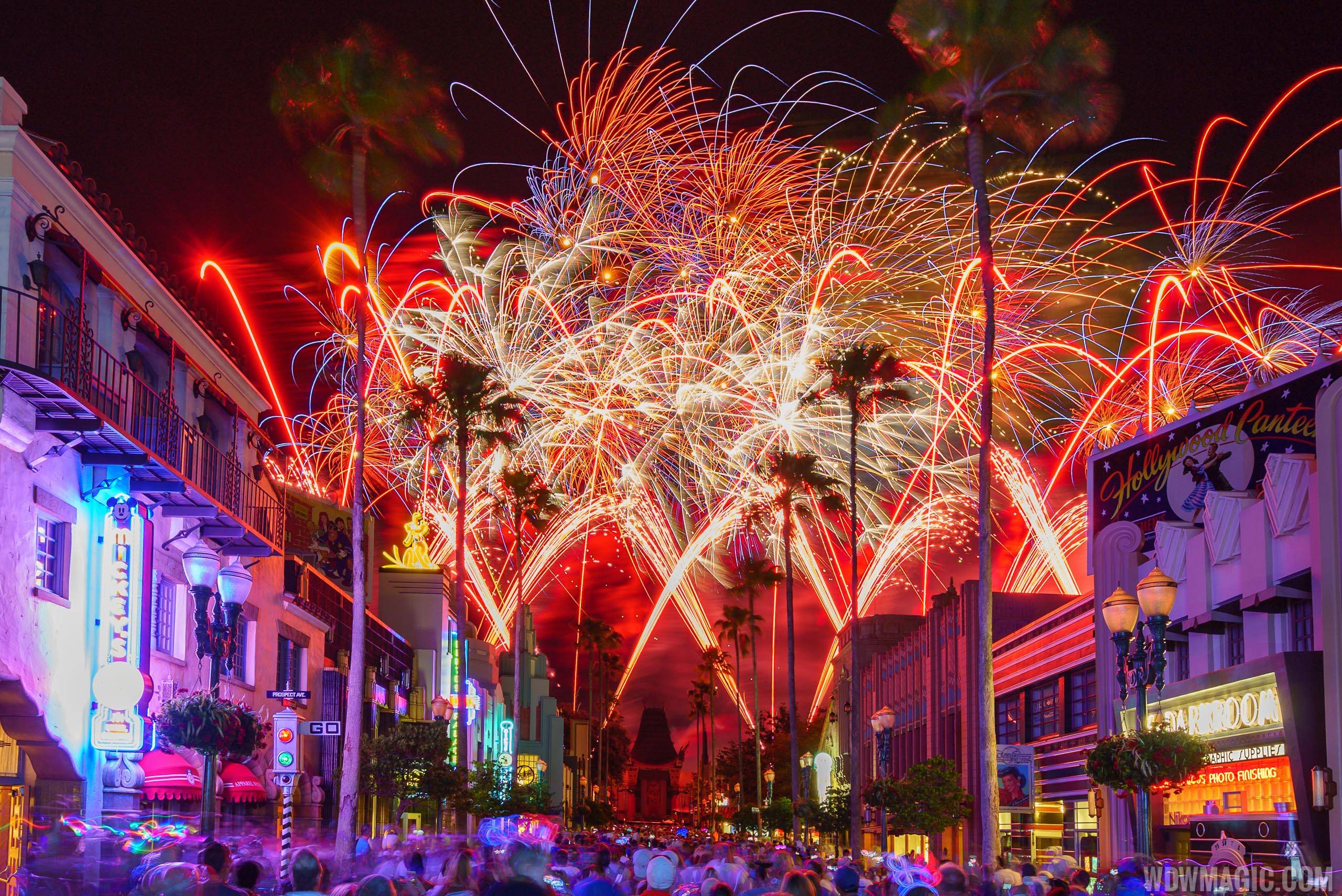 VIDEO - Symphony in the Stars A Galactic Spectacular firework show debuts at Disney's Hollywood Studios