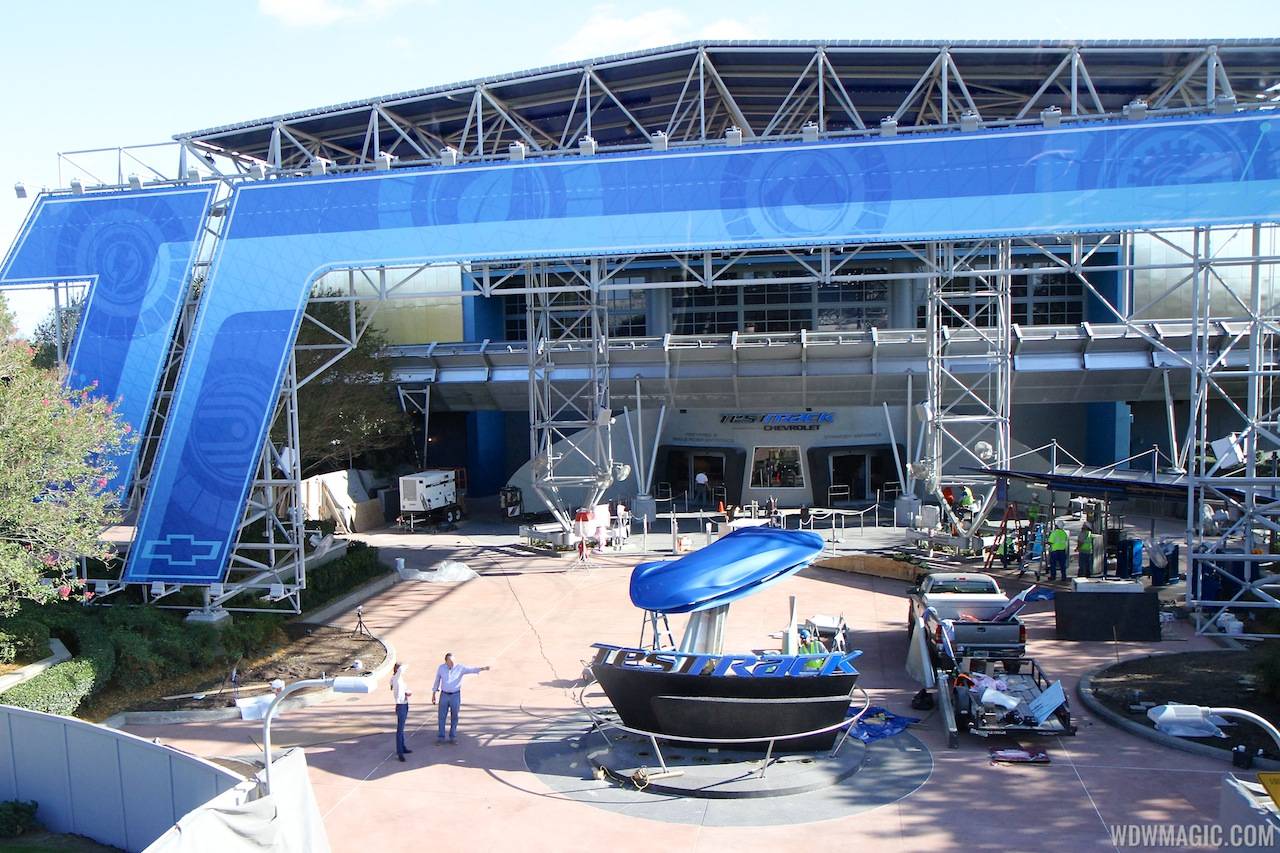 PHOTOS - Test Track's new entry marquee now in position