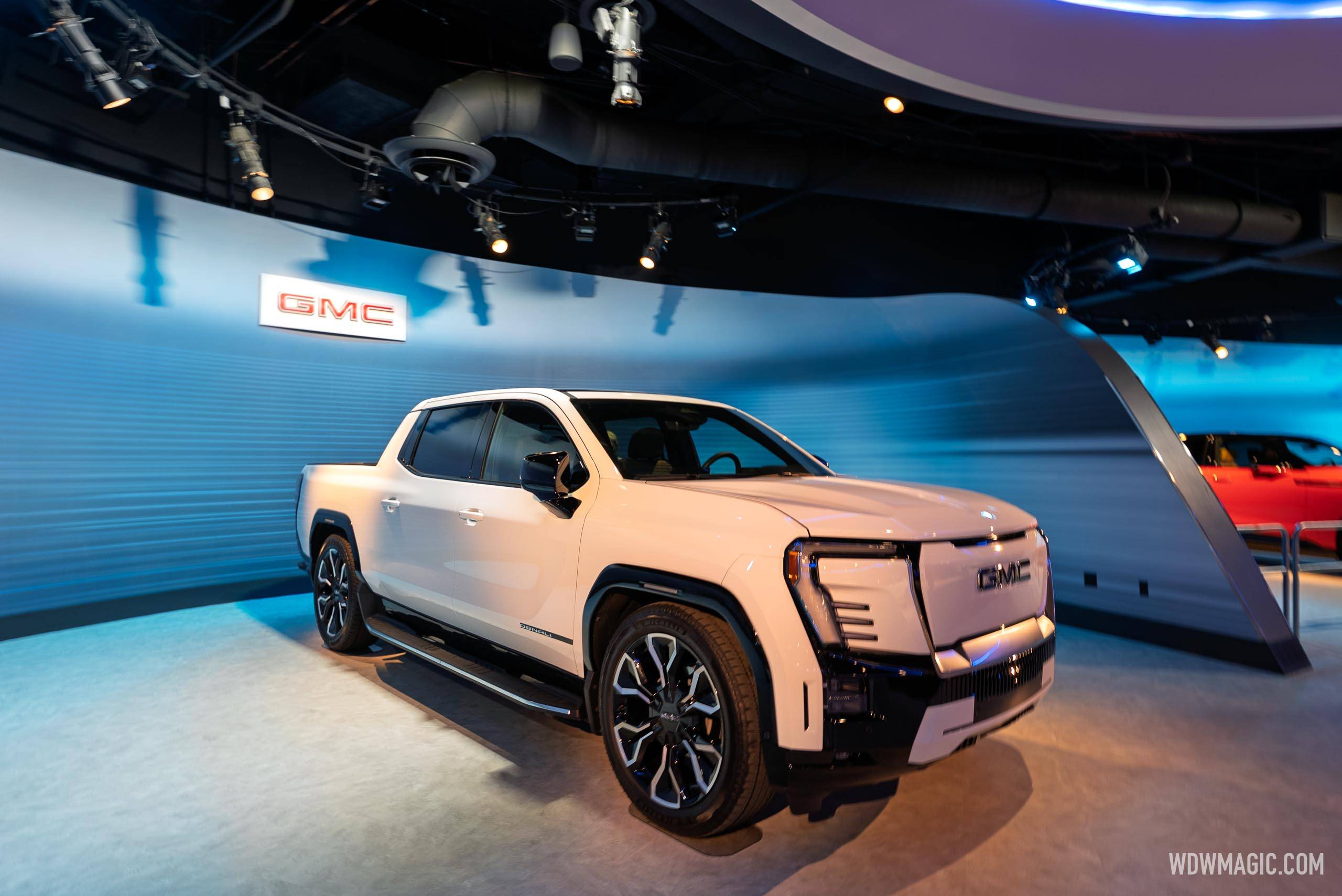 Test Track 3.0 GM Showroom - photo 6 of 8