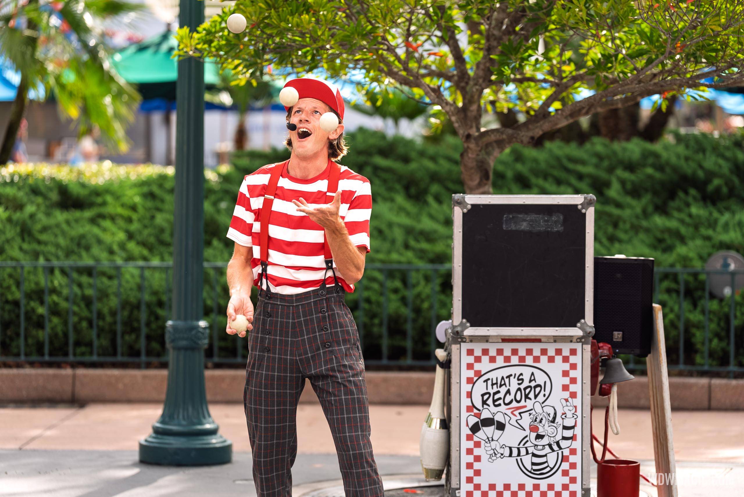 That's a Record Juggling Show