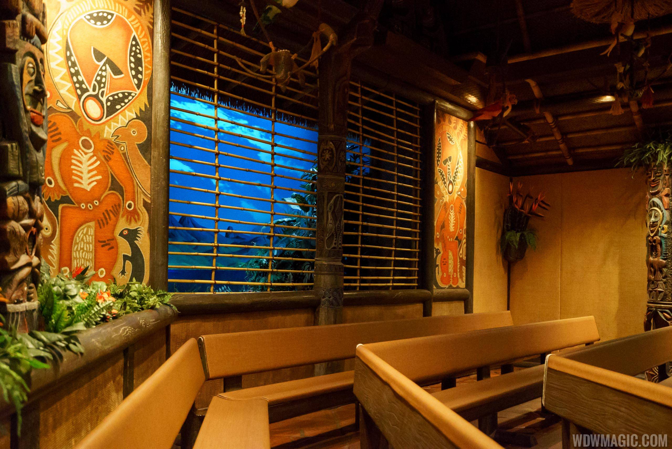 Walt Disney's Enchanted Tiki Room seating