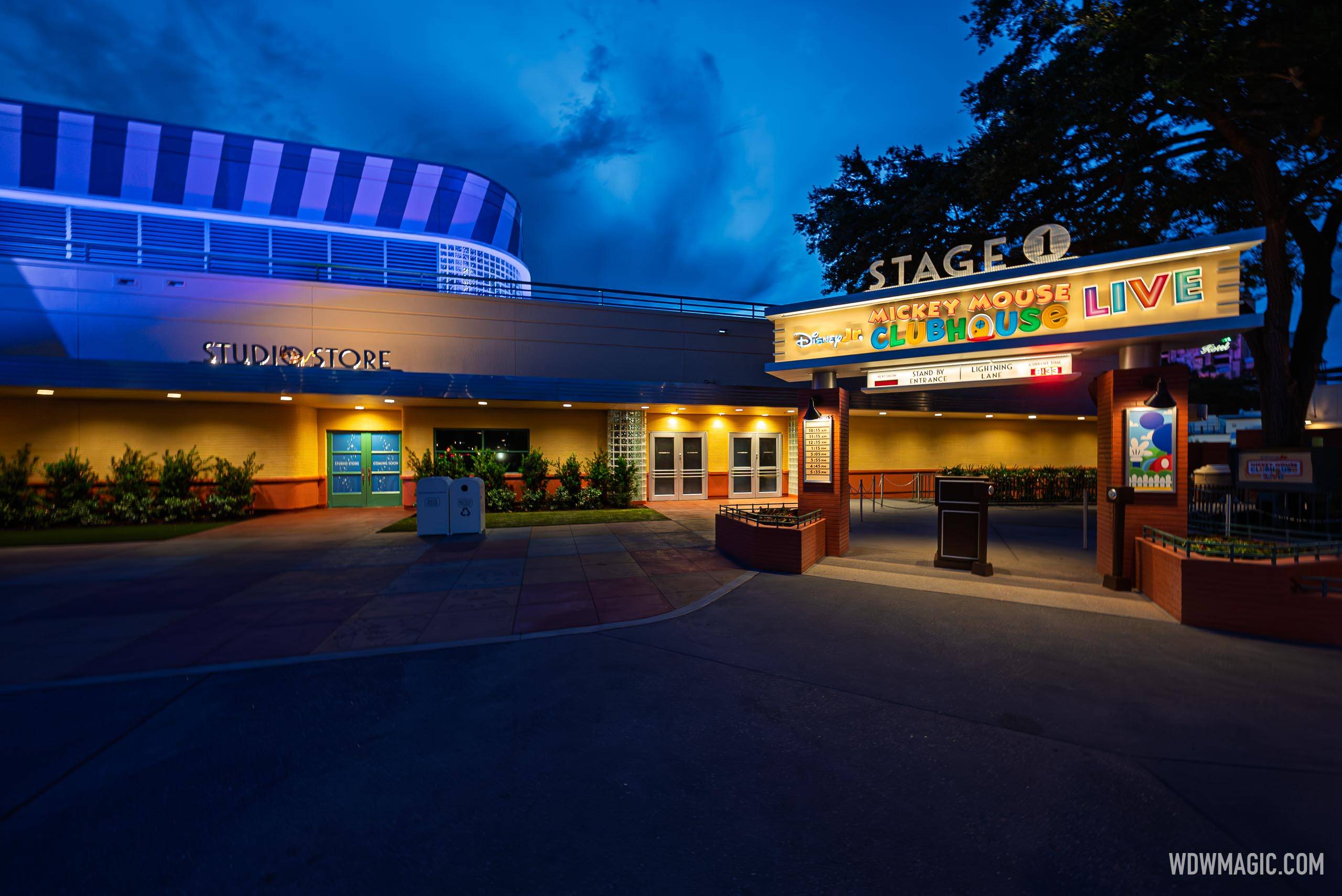 Walt Disney Studios Courtyard After Dark: Nighttime Photos