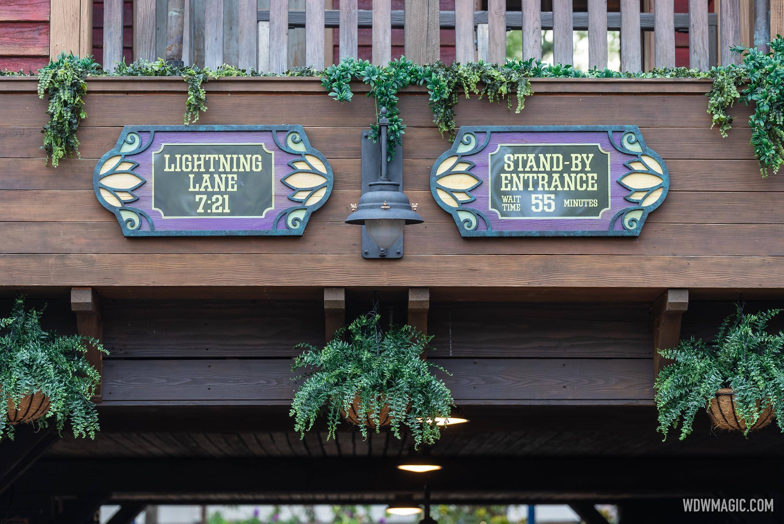 Tiana's Bayou Adventure Standby Line - august 9 2024