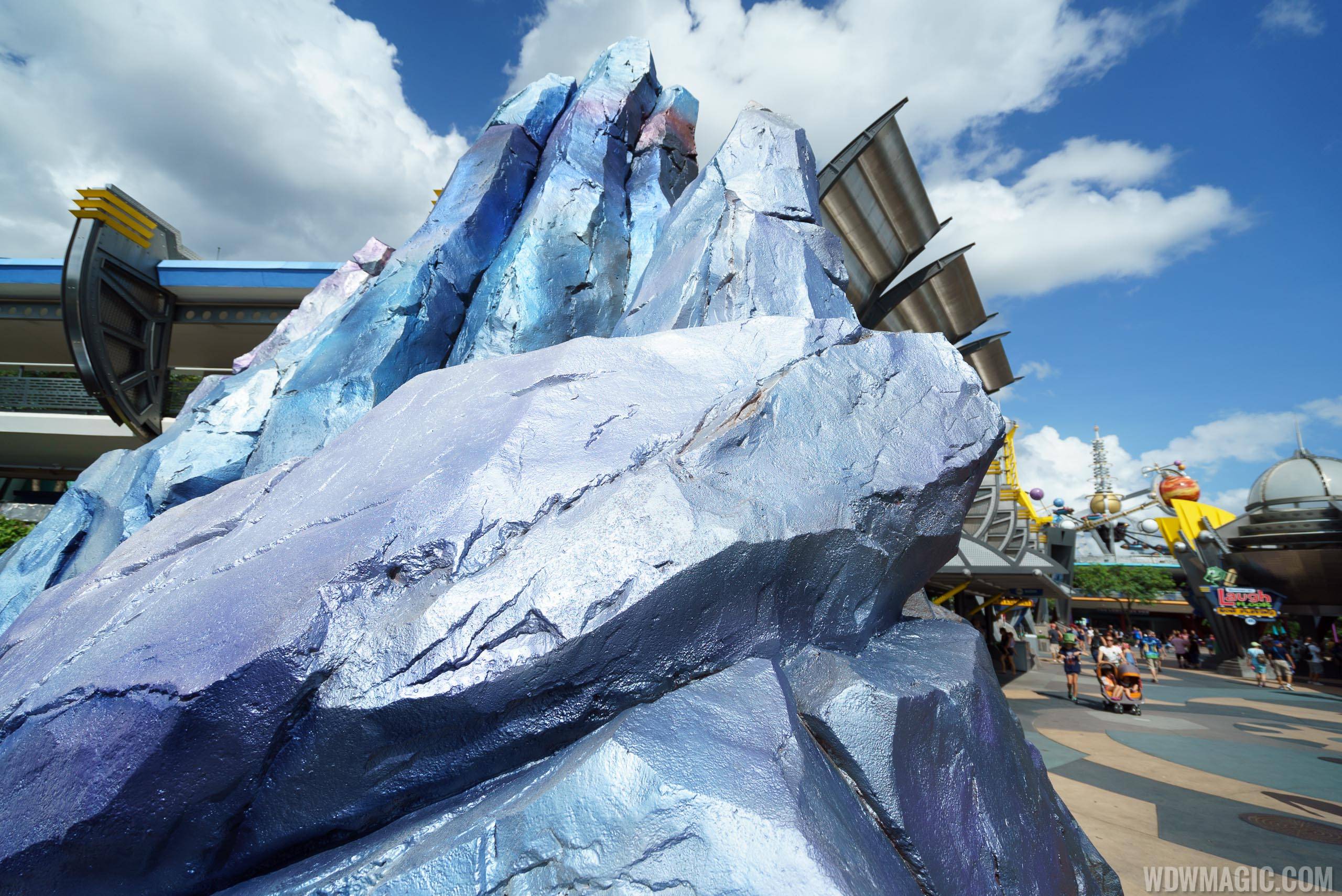 PHOTOS - New color scheme for the Magic Kingdom's Tomorrowland rock work 