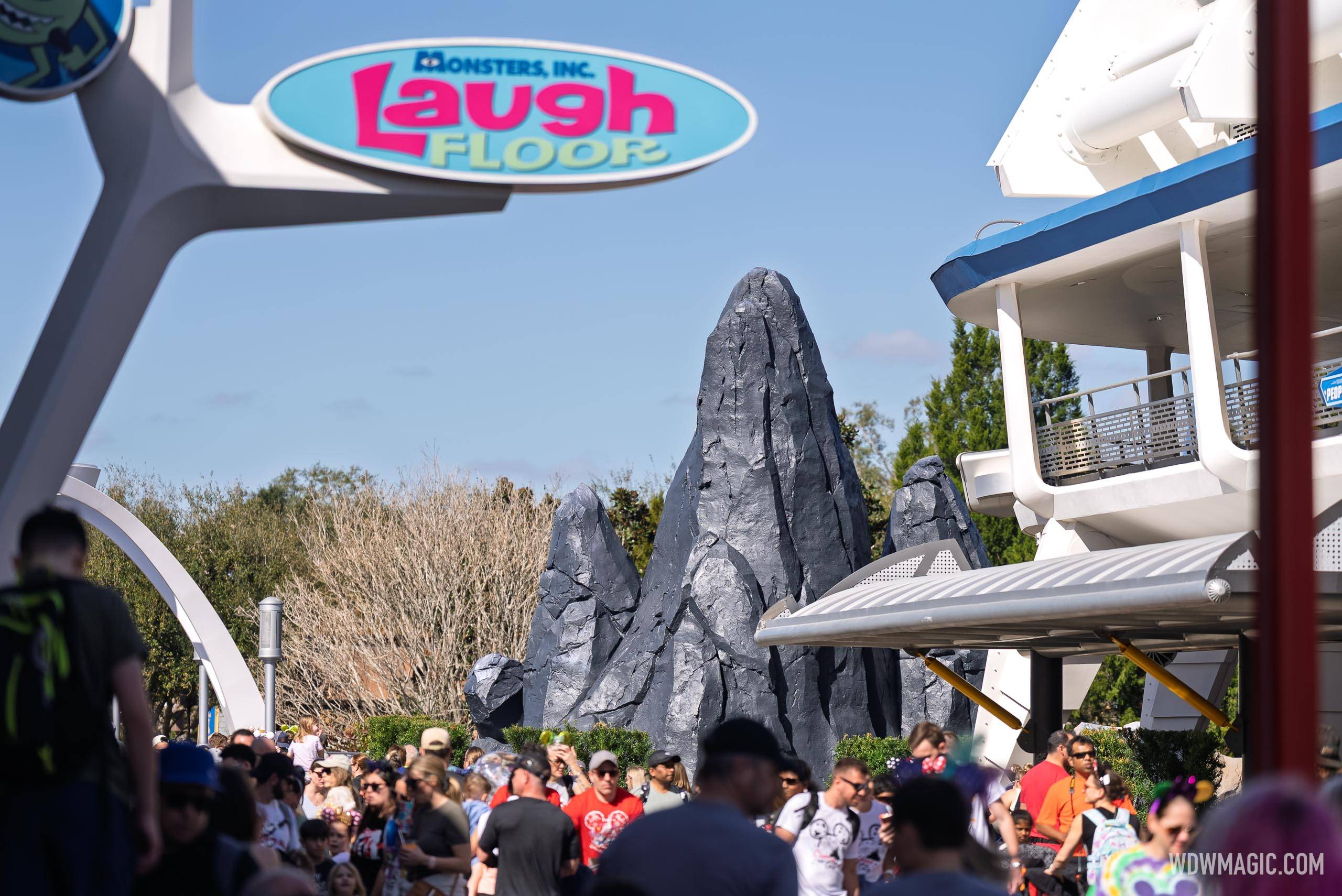  Tomorrowland rock repainting - February 23, 2026