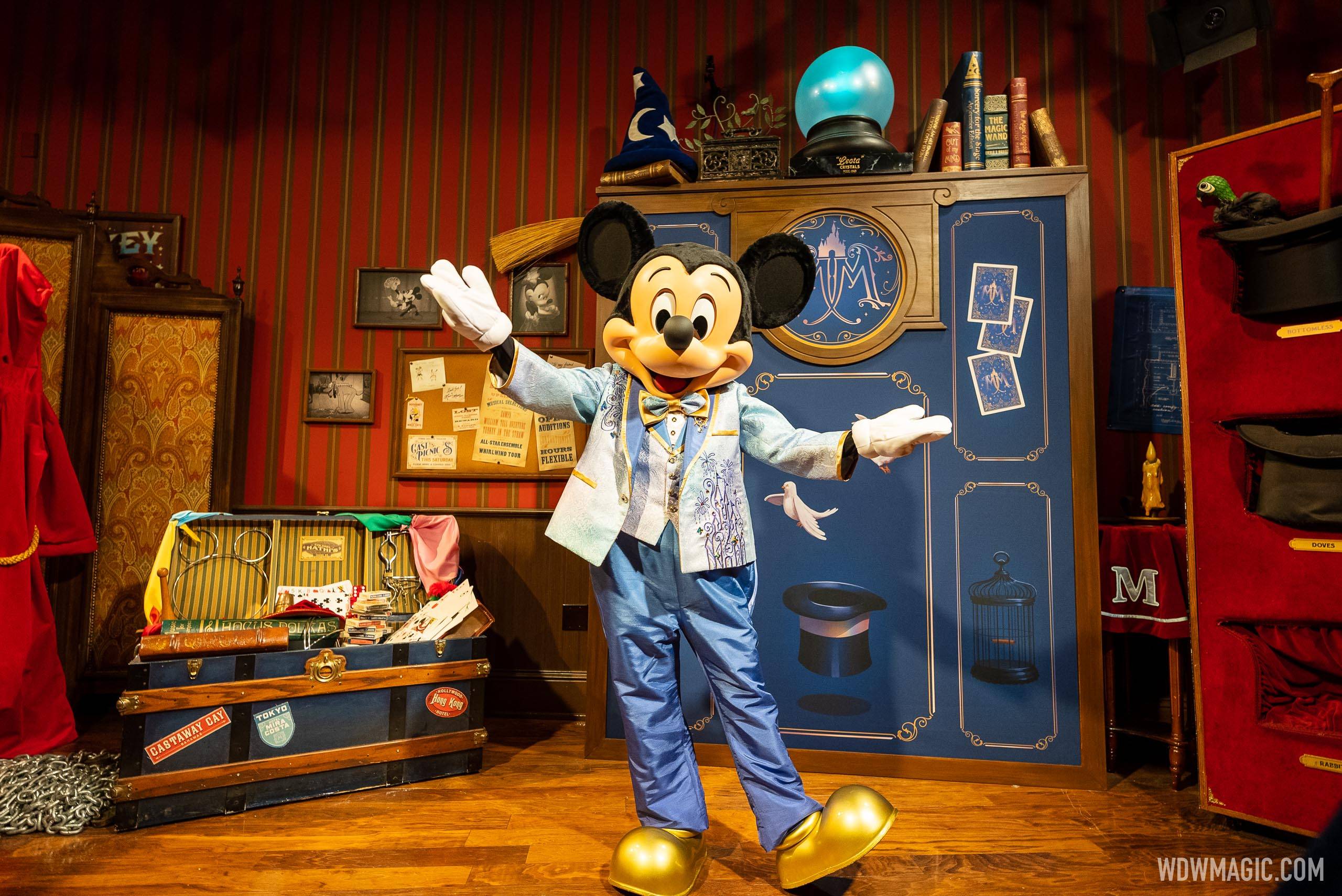 Indoor meet and greets return to Walt Disney World with Mickey Mouse now appearing at Town Square Theater in Magic Kingdom