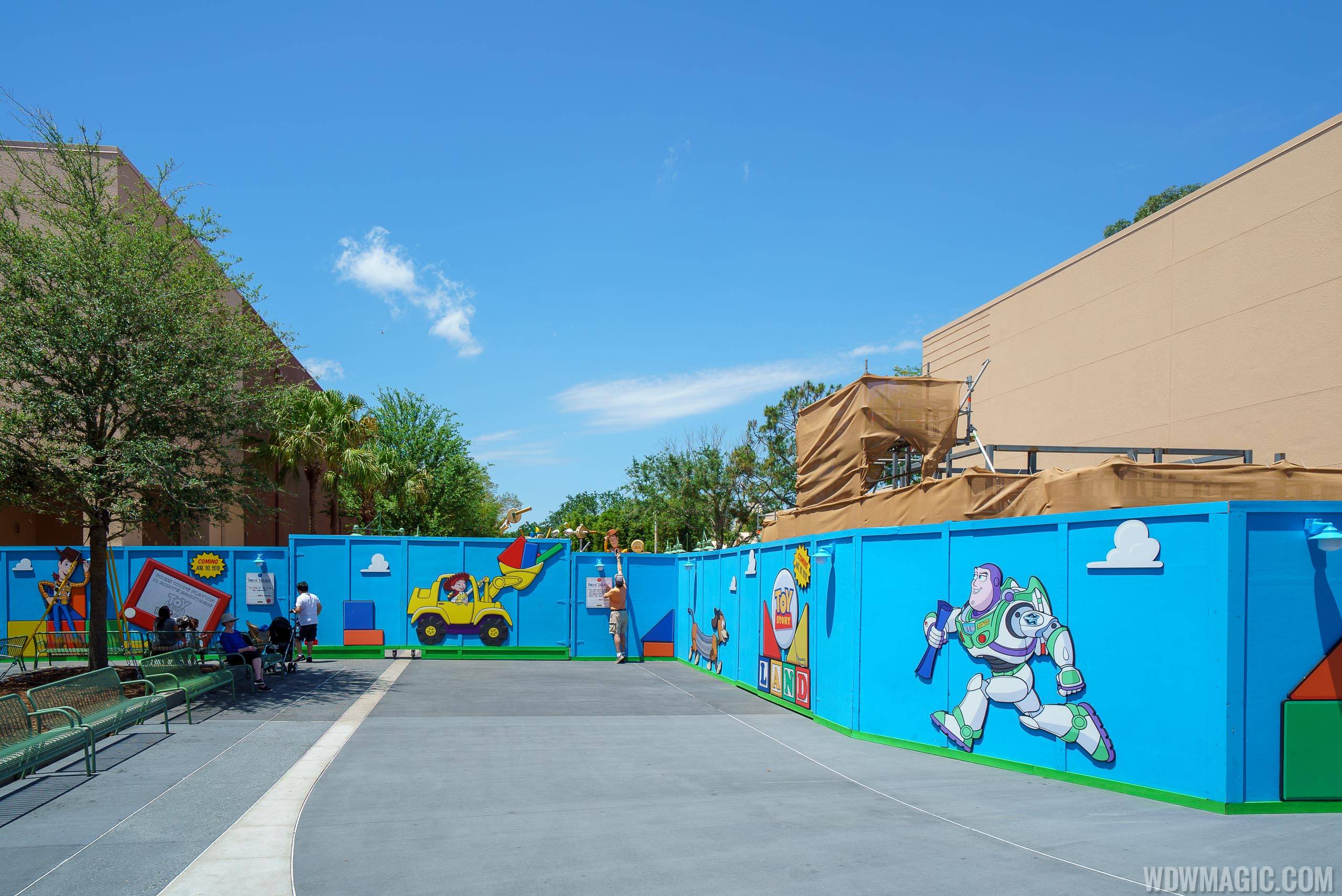 The entrance to Toy Story Land