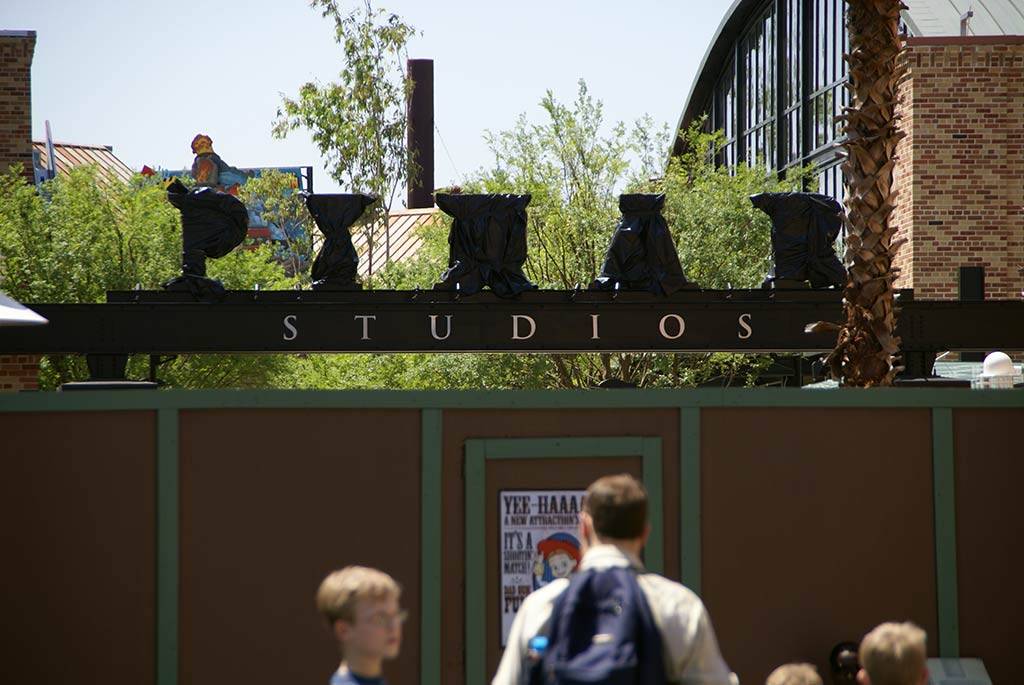 More work on the PIXAR sign at the entry to Pixar Place