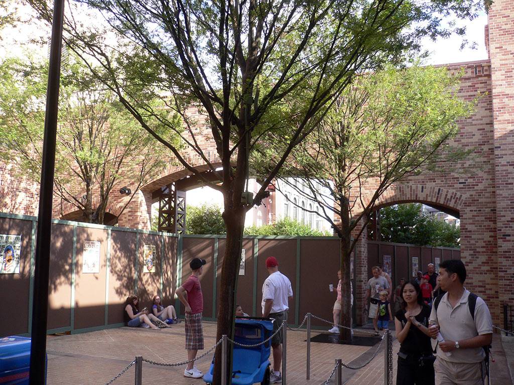 Pixar Place construction wall at Backlot Tour end now opened