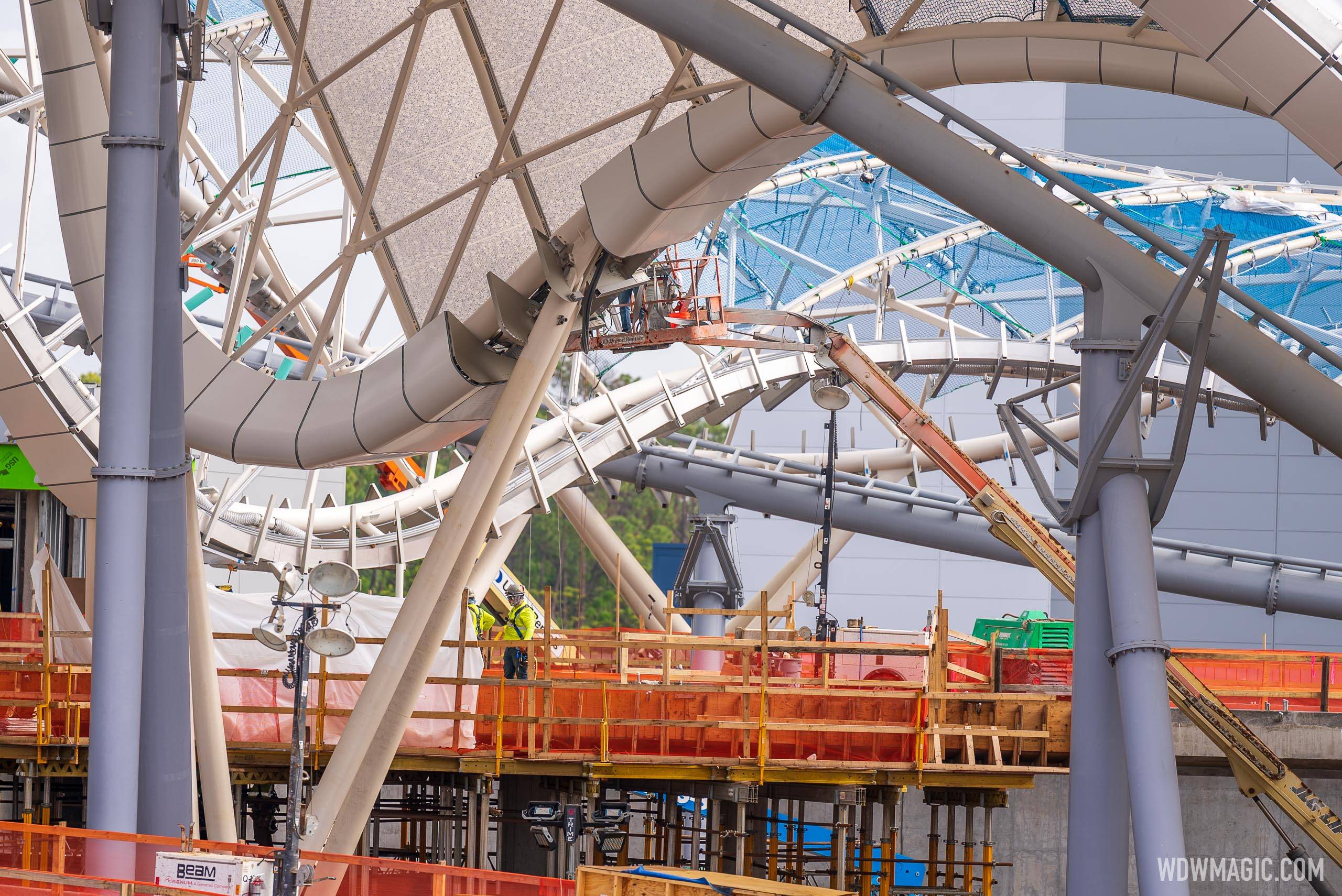 Eight construction theme parks around the world 