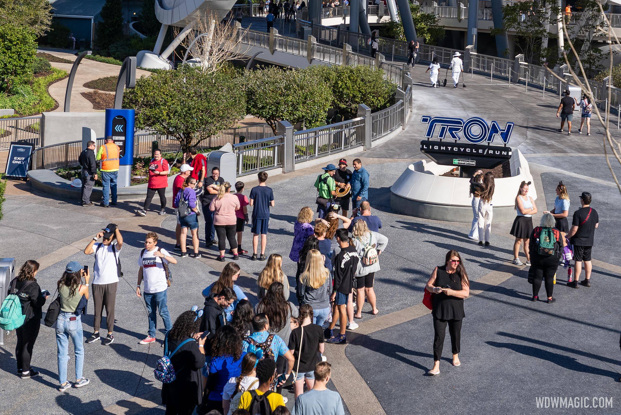 TRON Lightcycle Run Cast Member previews are in full swing as work continues on Tomorrowland Light and Power Co. building