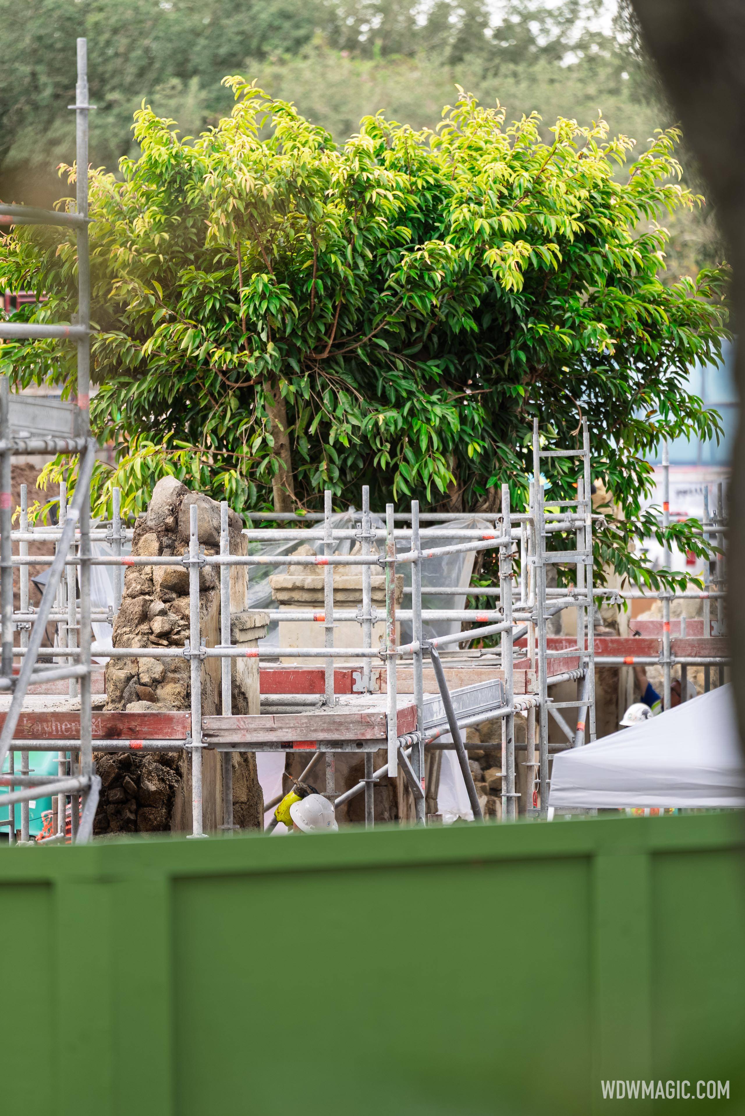 Landscaping and themed finishes