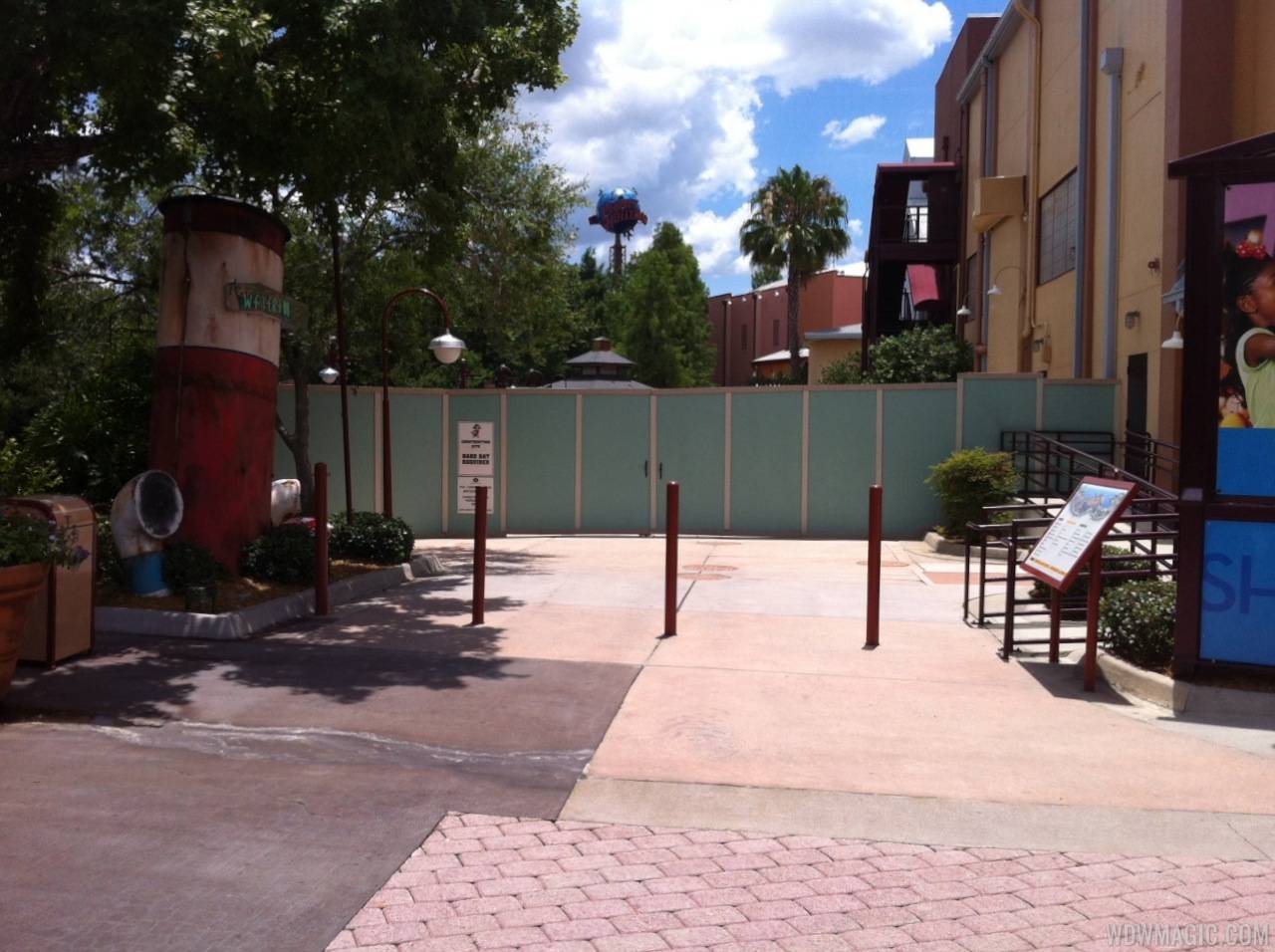PHOTOS - More Disney Springs construction walls go up around Pleasure Island