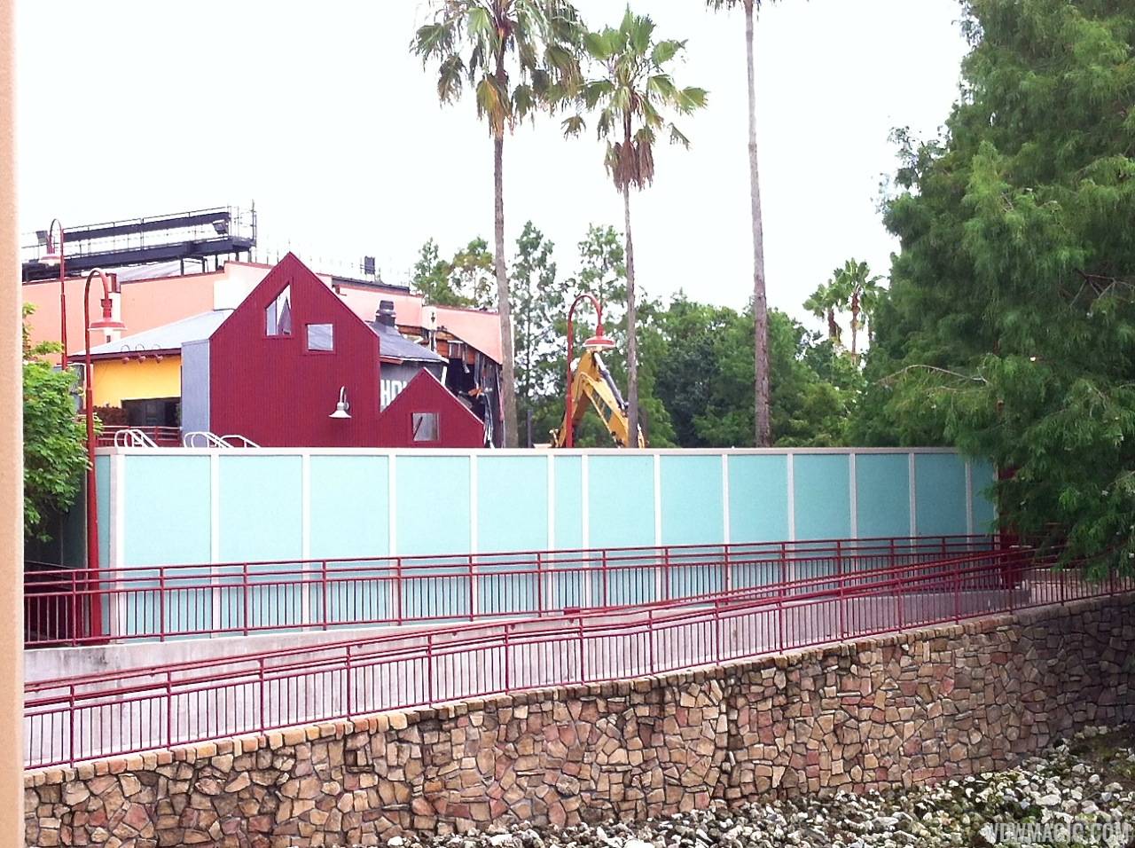 PHOTO - Comedy Warehouse demolition now underway at Downtown Disney