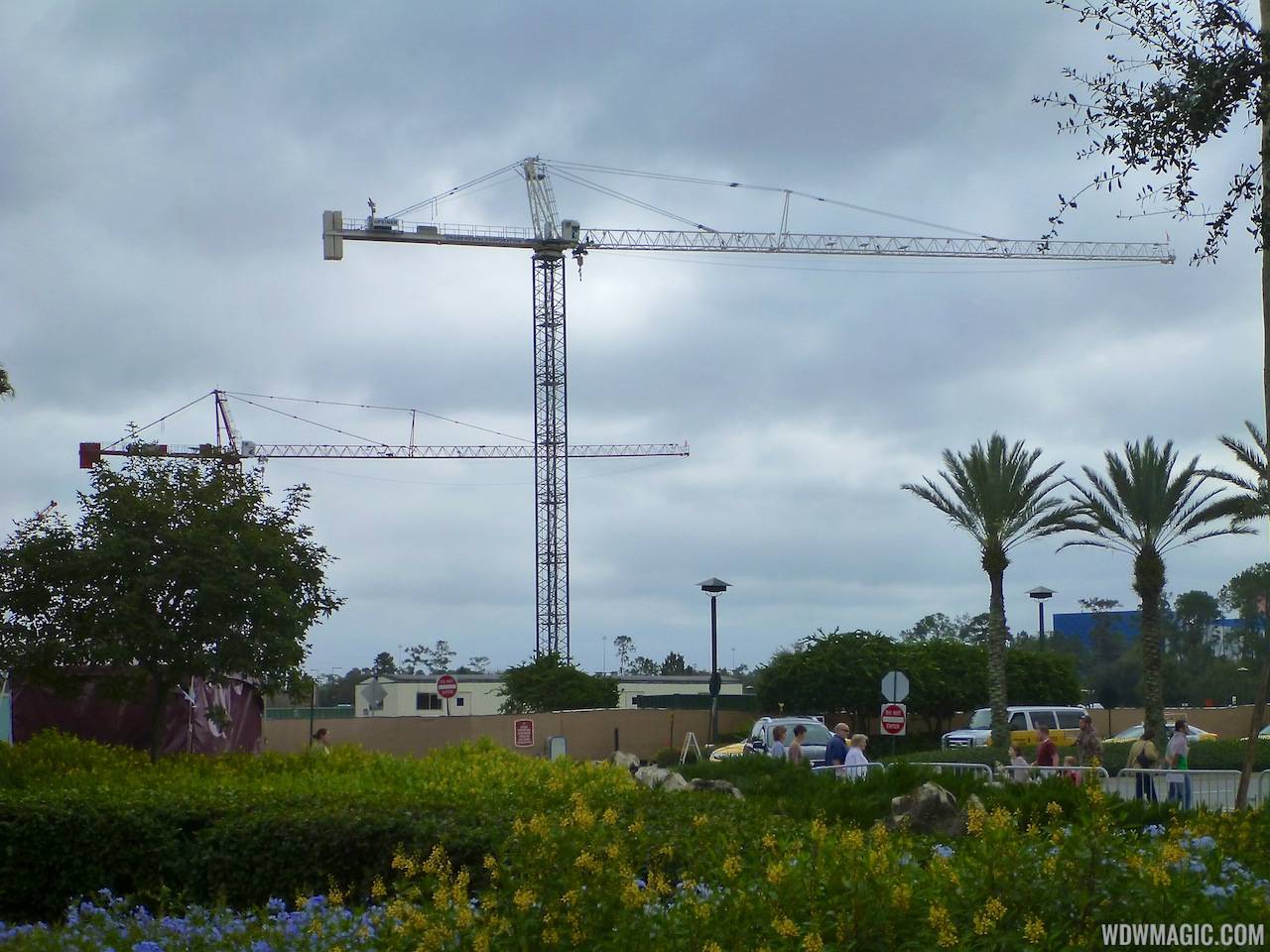 PHOTOS - Tower Cranes now working on the Disney Springs parking garage