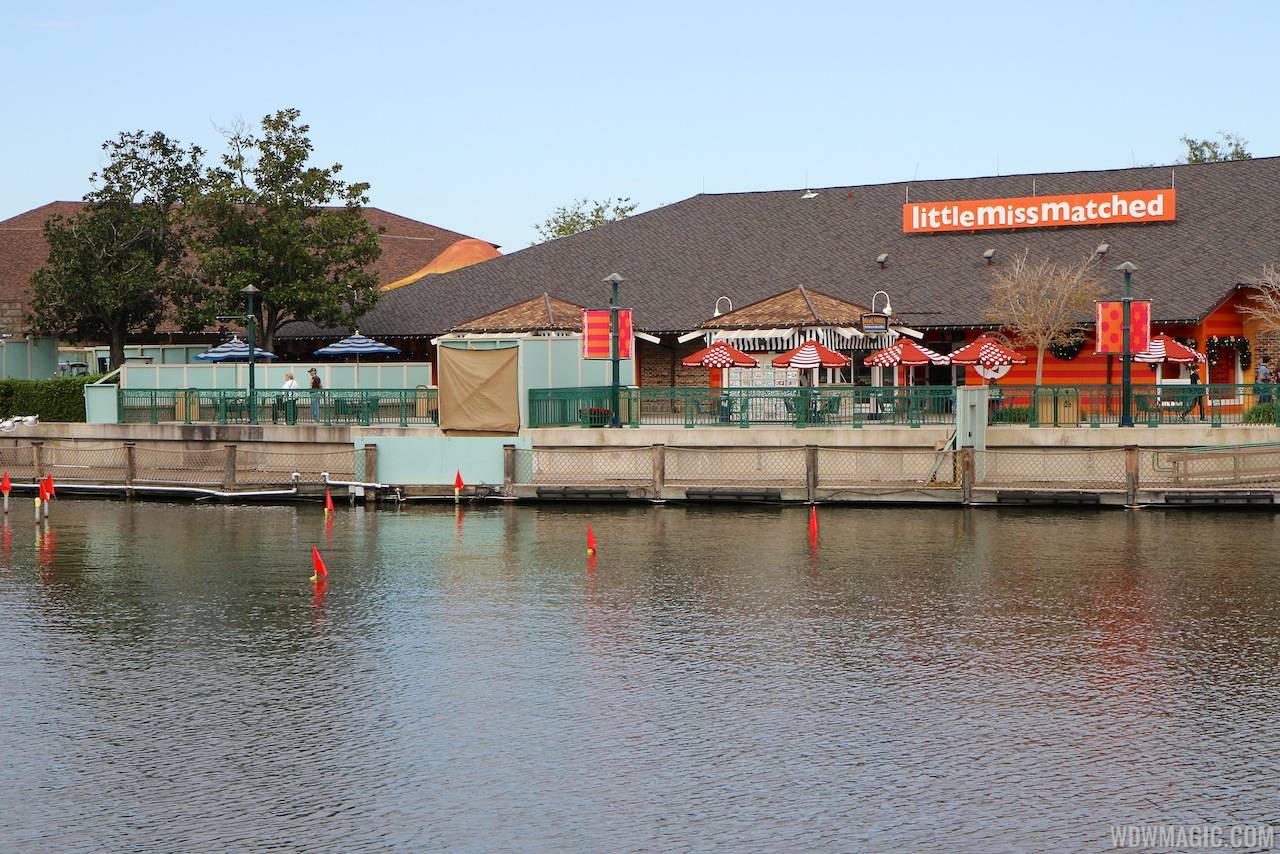 PHOTOS - Cap'n Jacks Restaurant and marina now being demolished at Downtown Disney