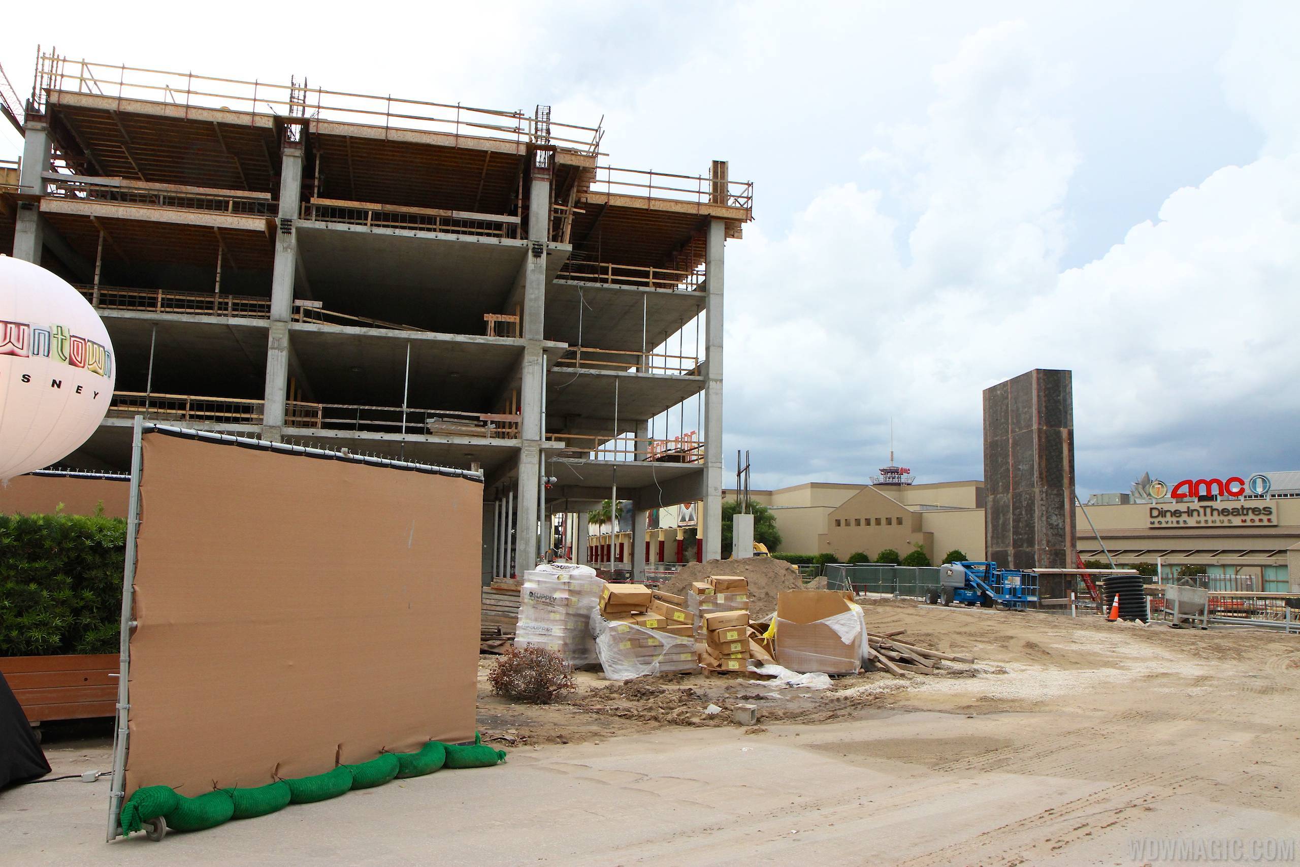 PHOTOS - Latest look at the Disney Springs West Side parking garage construction