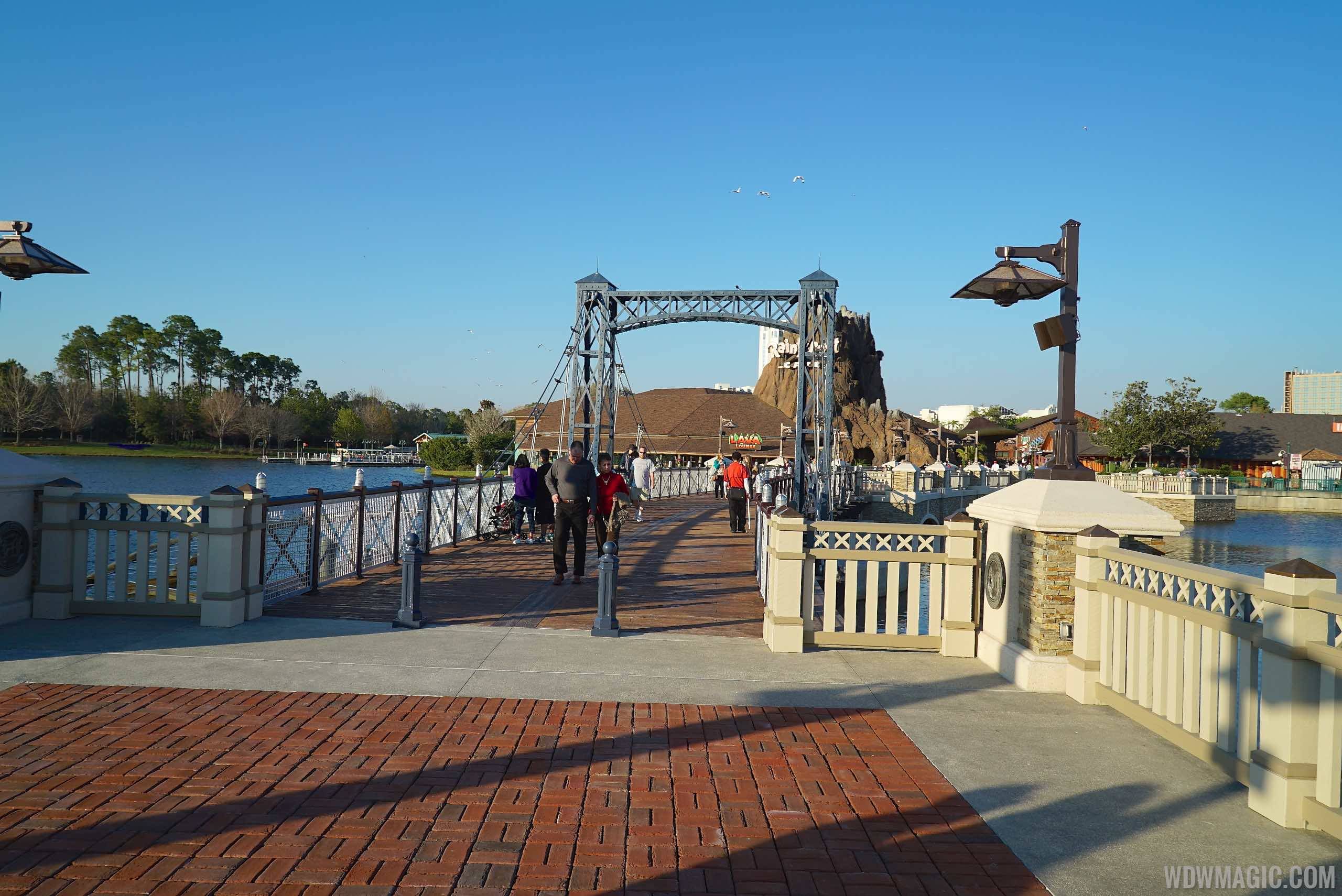 VIDEO - Walk-through of the new Marketplace Causeway at Disney Springs