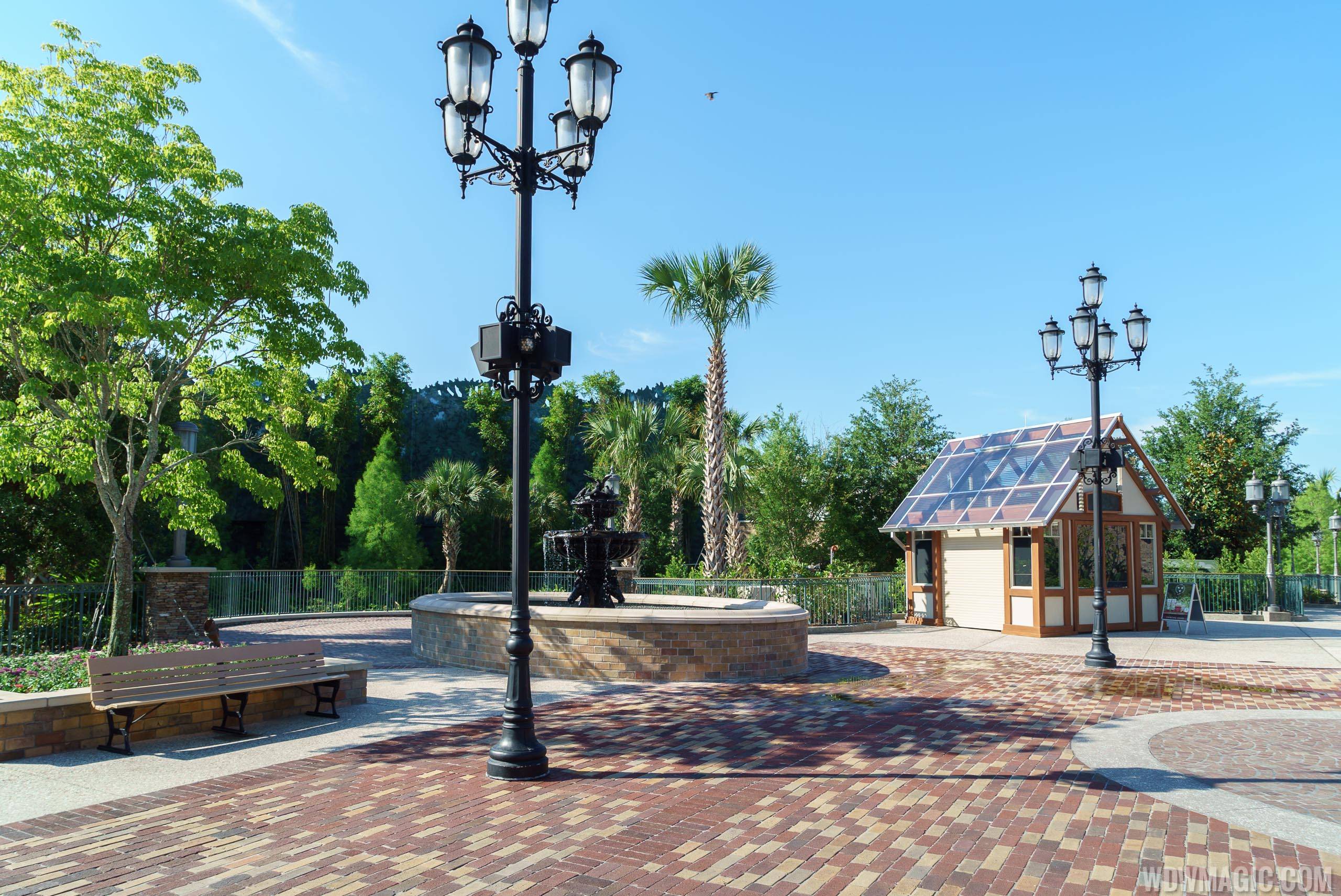 PHOTOS - More walls down in Disney Springs ahead of this weekend's Town Center opening