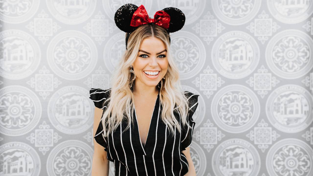 Melanie Pace personal shopping service at Disney Springs