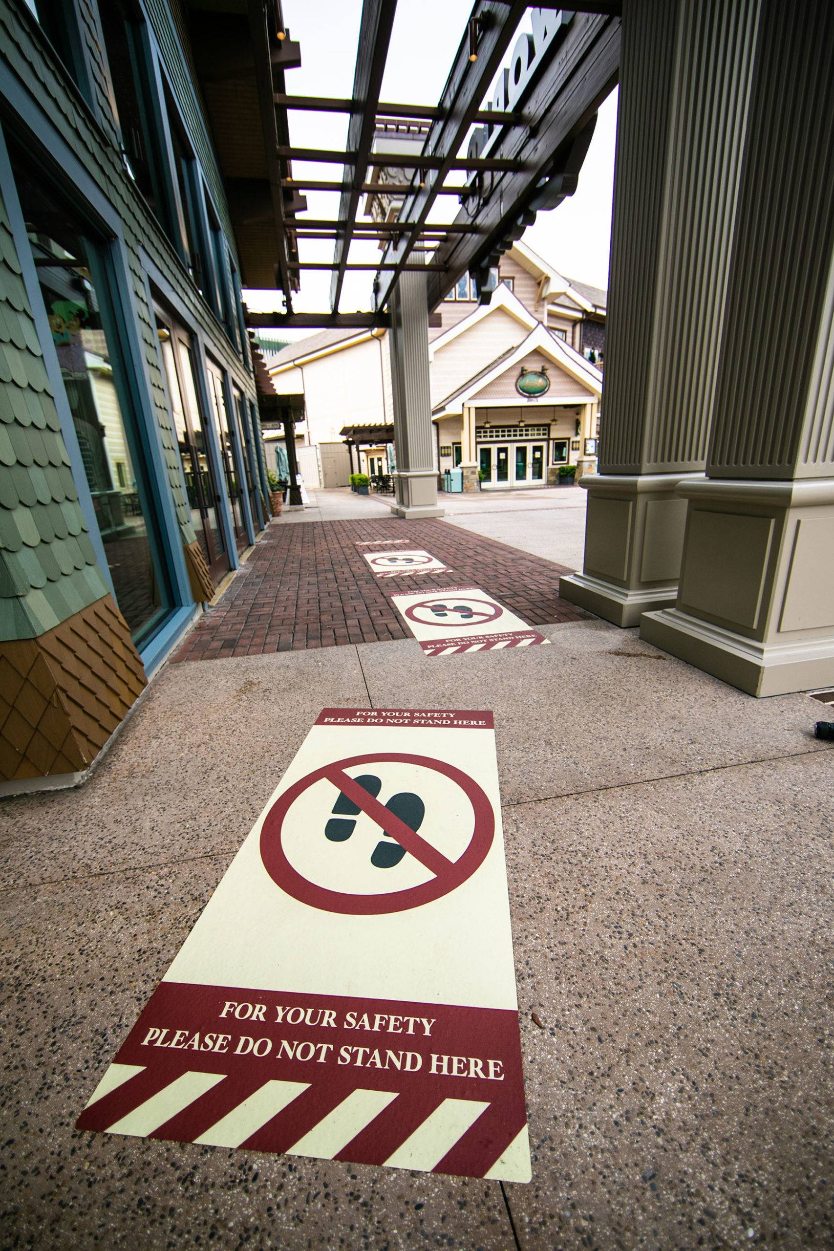 Disney Springs COVID-19 containment measures