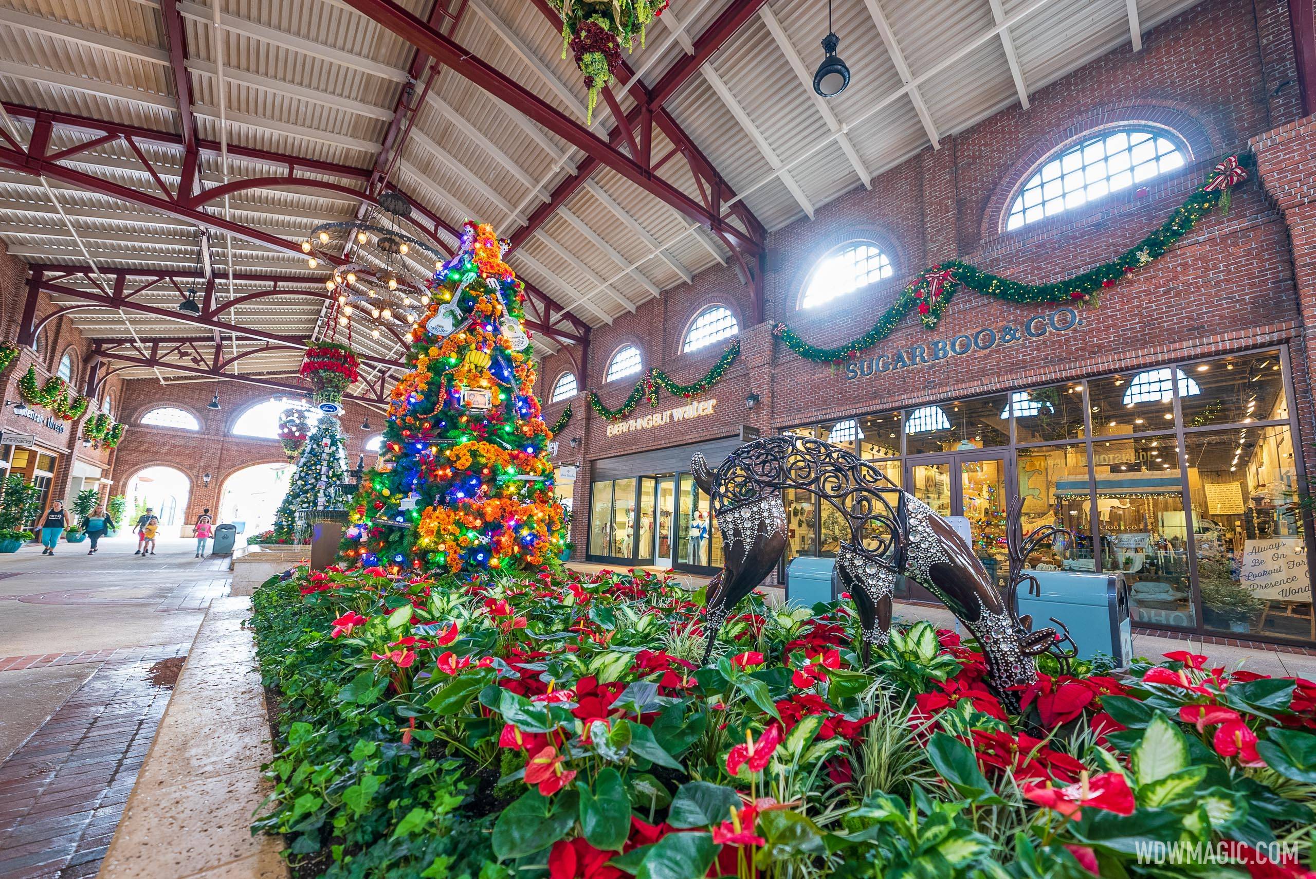 Disney Springs Christmas holiday decor 2021