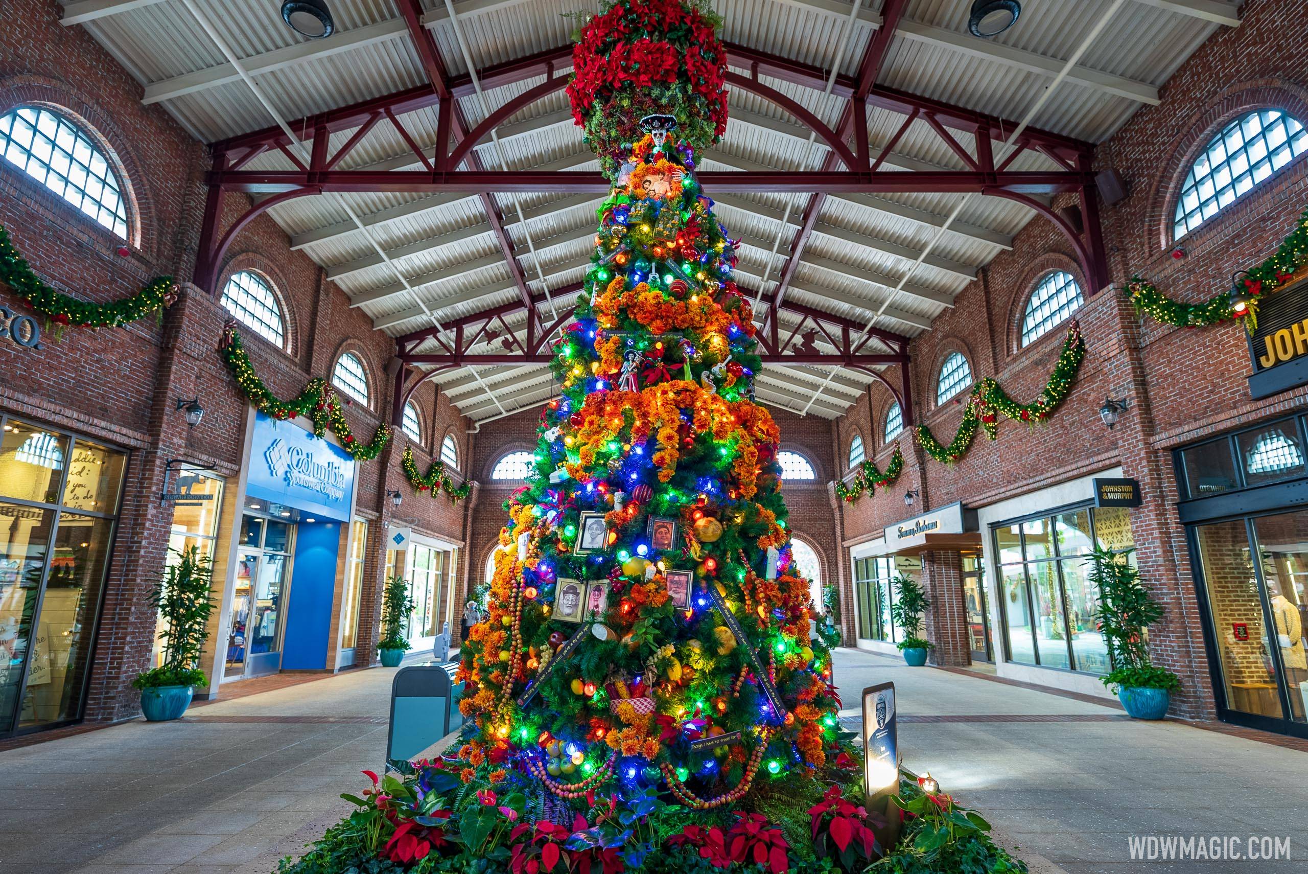 Disney Springs Christmas holiday decor 2021