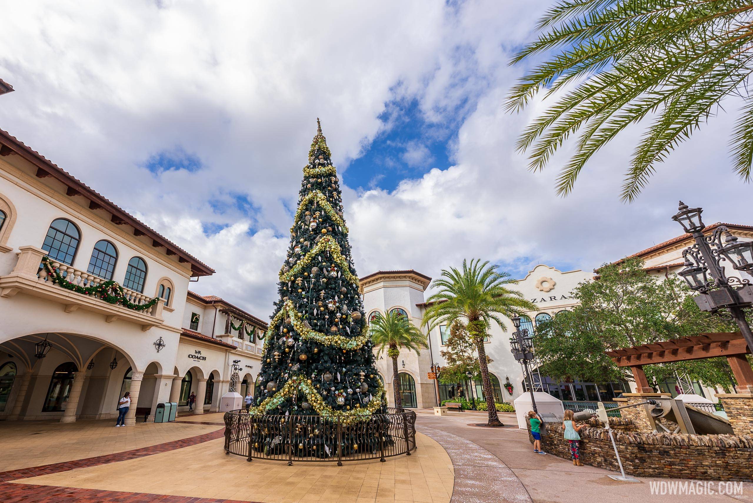 Disney Springs Christmas holiday decor 2021