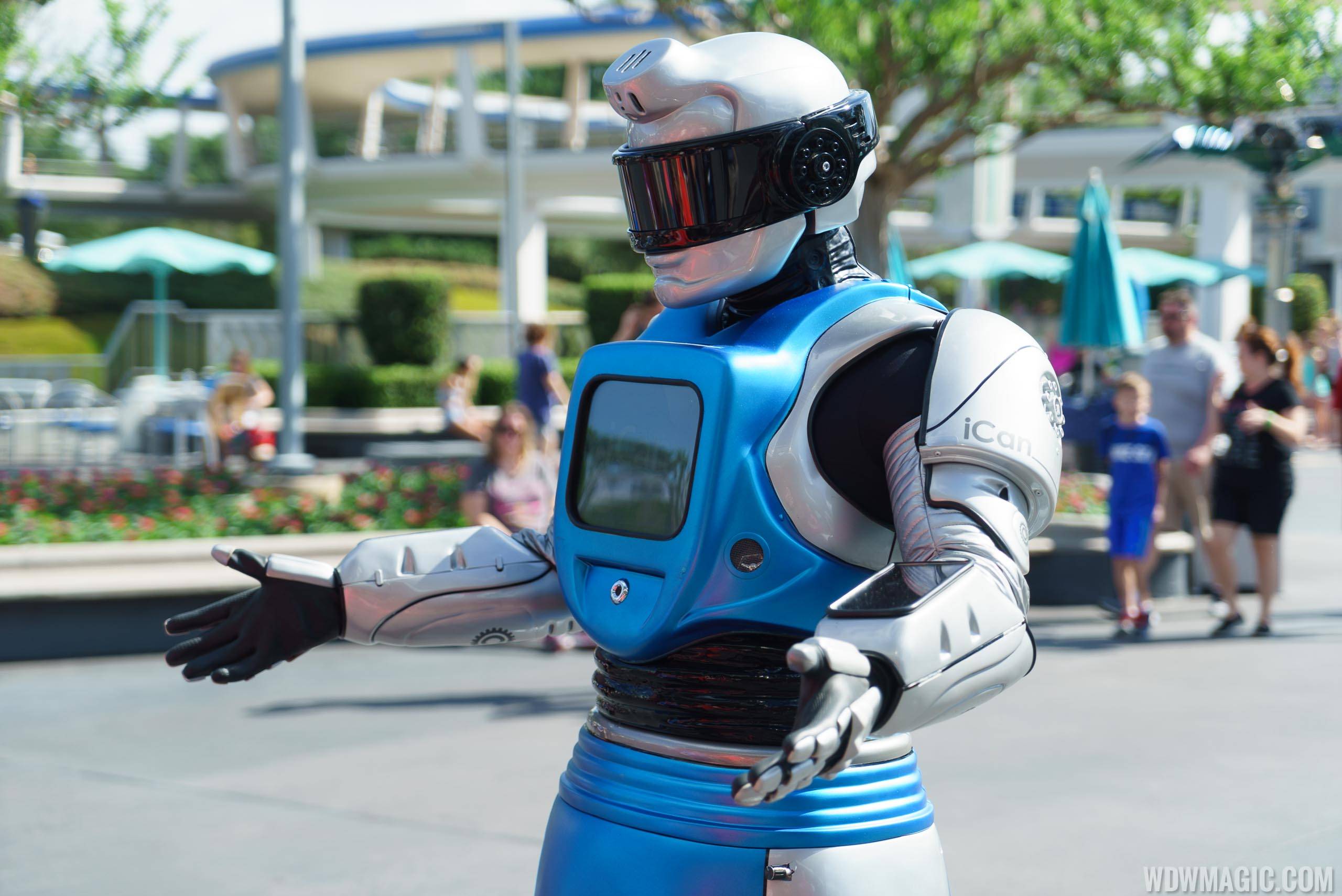 VIDEO - New interactive iCan Robot experience in the Magic Kingdom's Tomorrowland