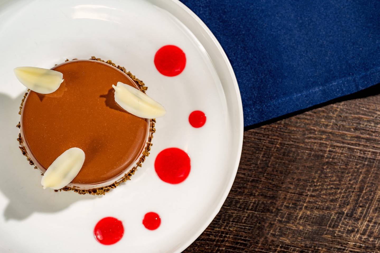 Boston Cream Pie: Vanilla chiffon, vanilla bean mousse, chocolate gla&ccedil;age, raspberry sauce
