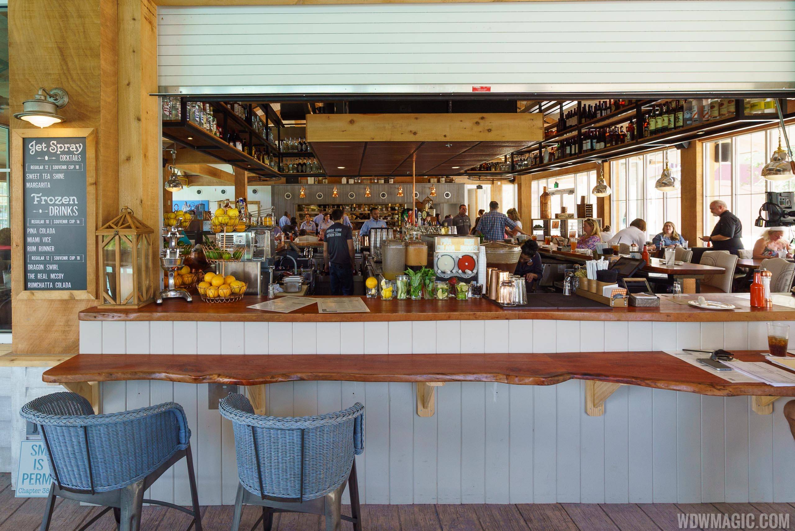 Homecoming: Florida Kitchen and Shine Bar bar area