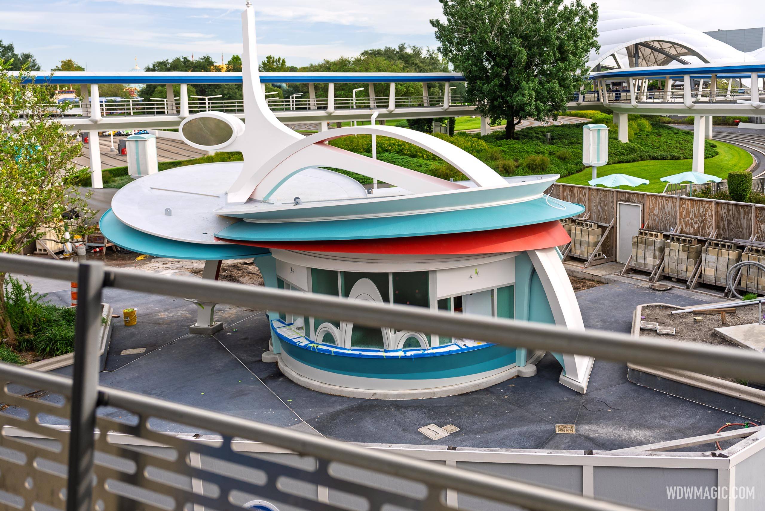 New Cool Ship Kiosk Installed in Magic Kingdom's Tomorrowland with