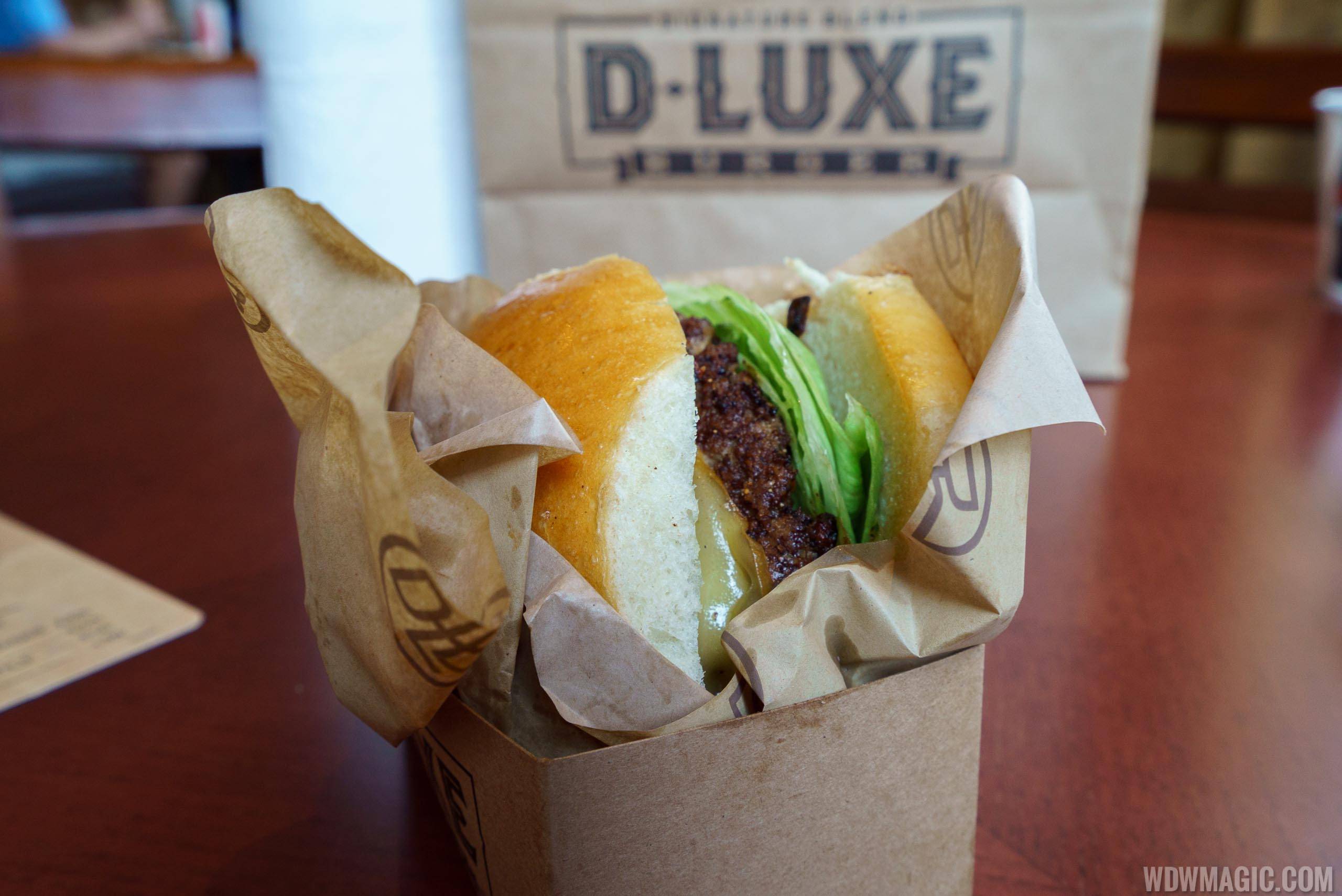 D-Luxe Burger overview