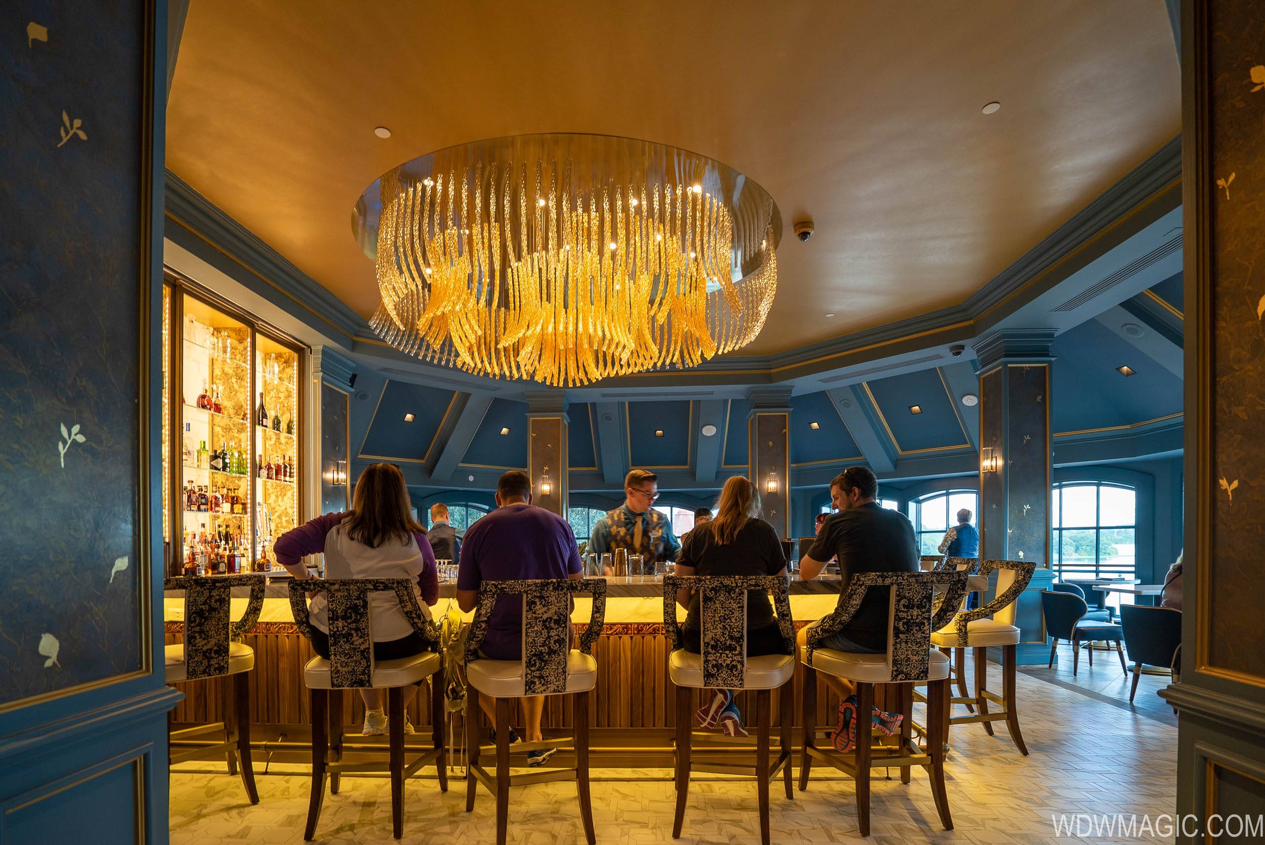 PHOTOS - The Enchanted Rose lounge opens at Disney's Grand Floridian Resort
