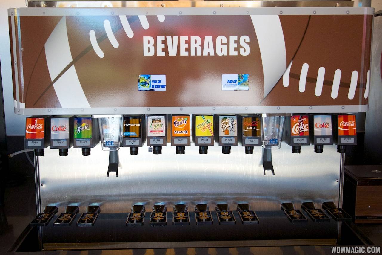 New All Star Sports End Zone Food Court - Fountain sodas