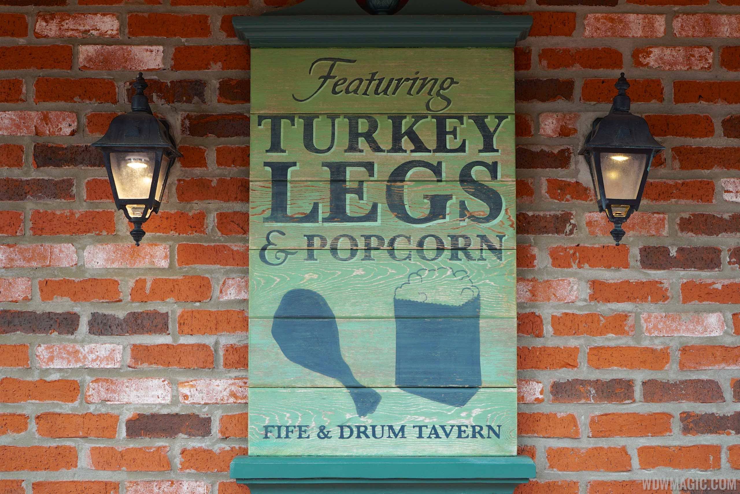 Fife and Drum Tavern close-up