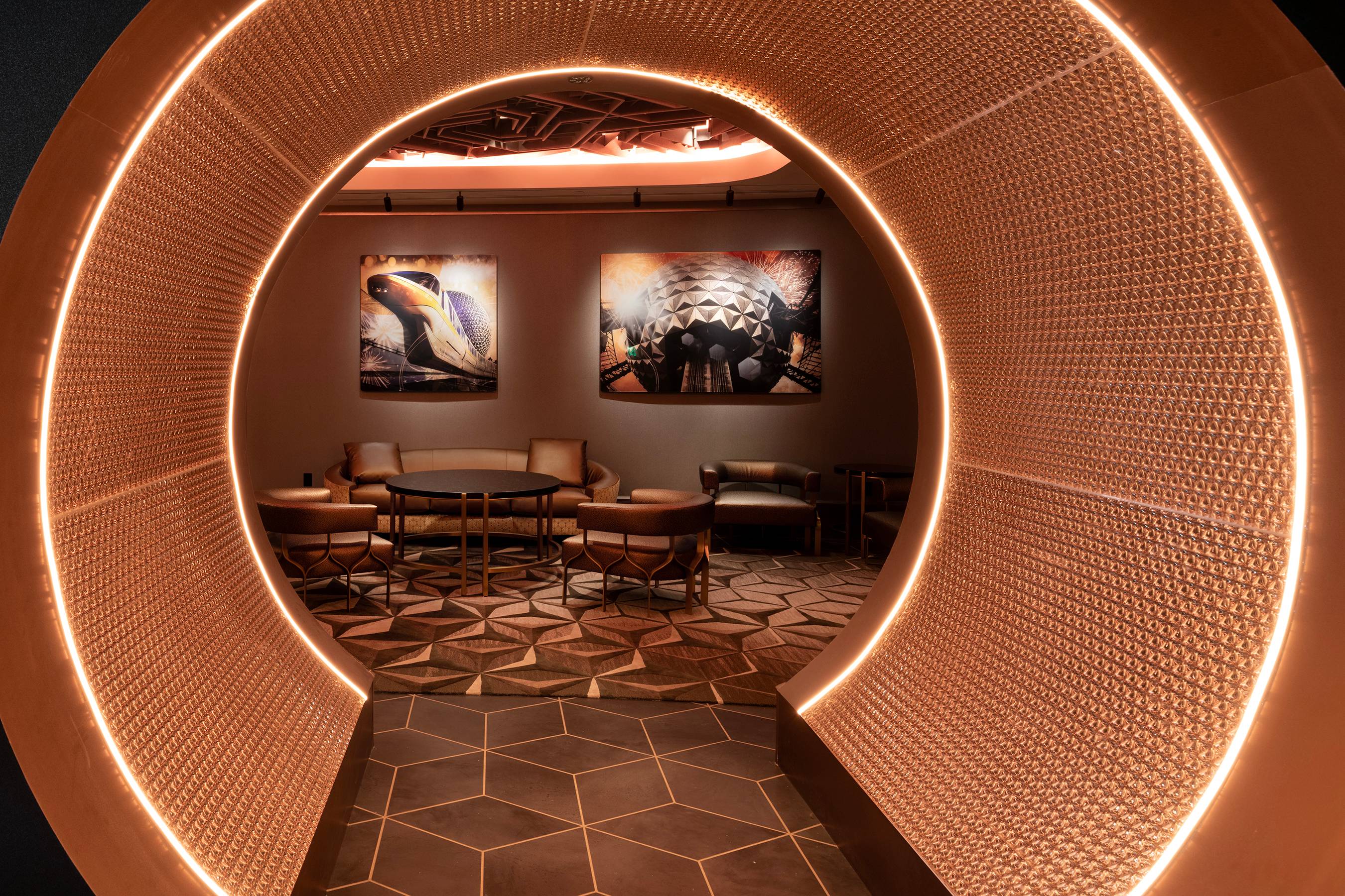 Inside the GEO-82 Lounge