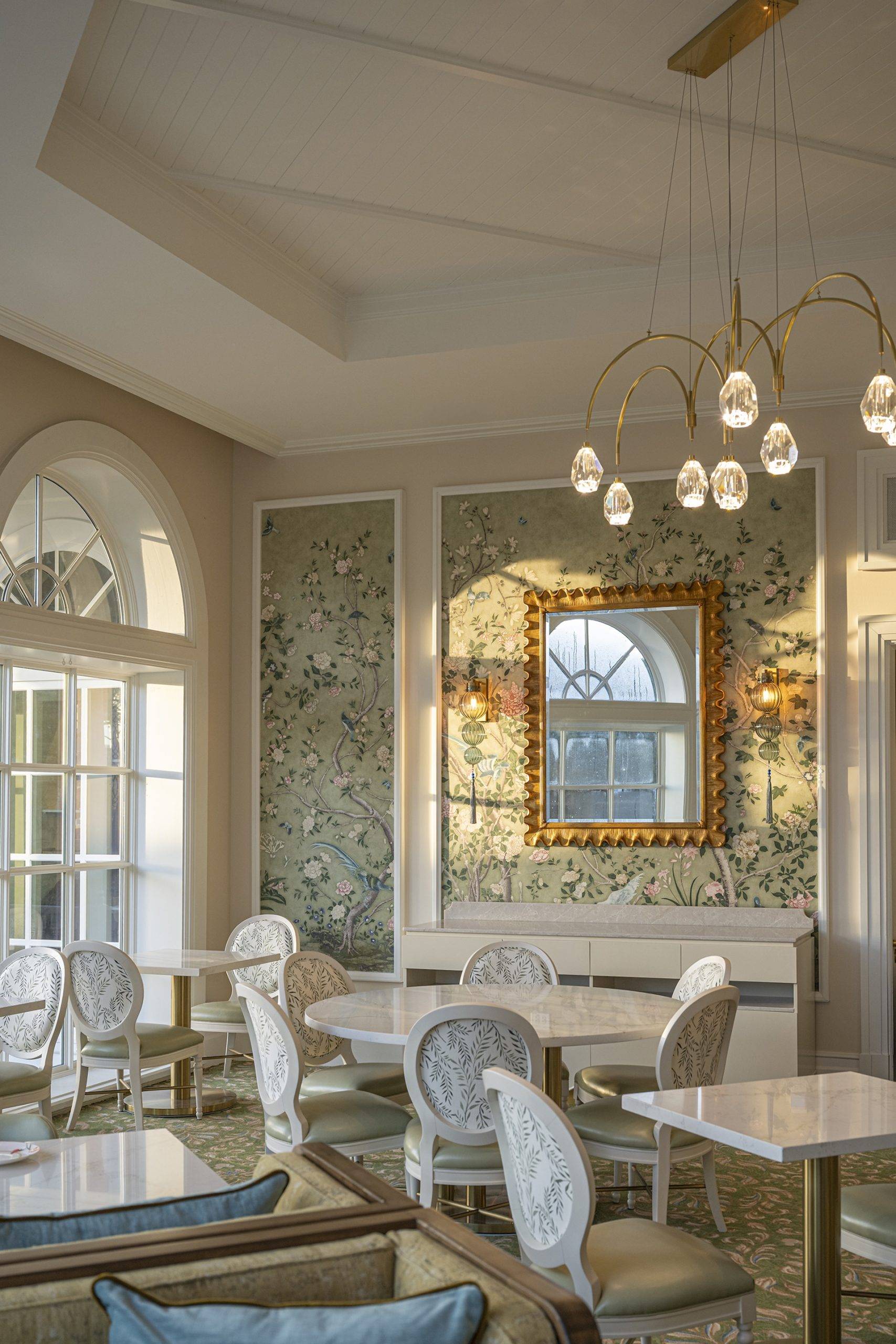 Garden View Lounge Interior Details at Disney's Grand Floridian - photo 10 of 10