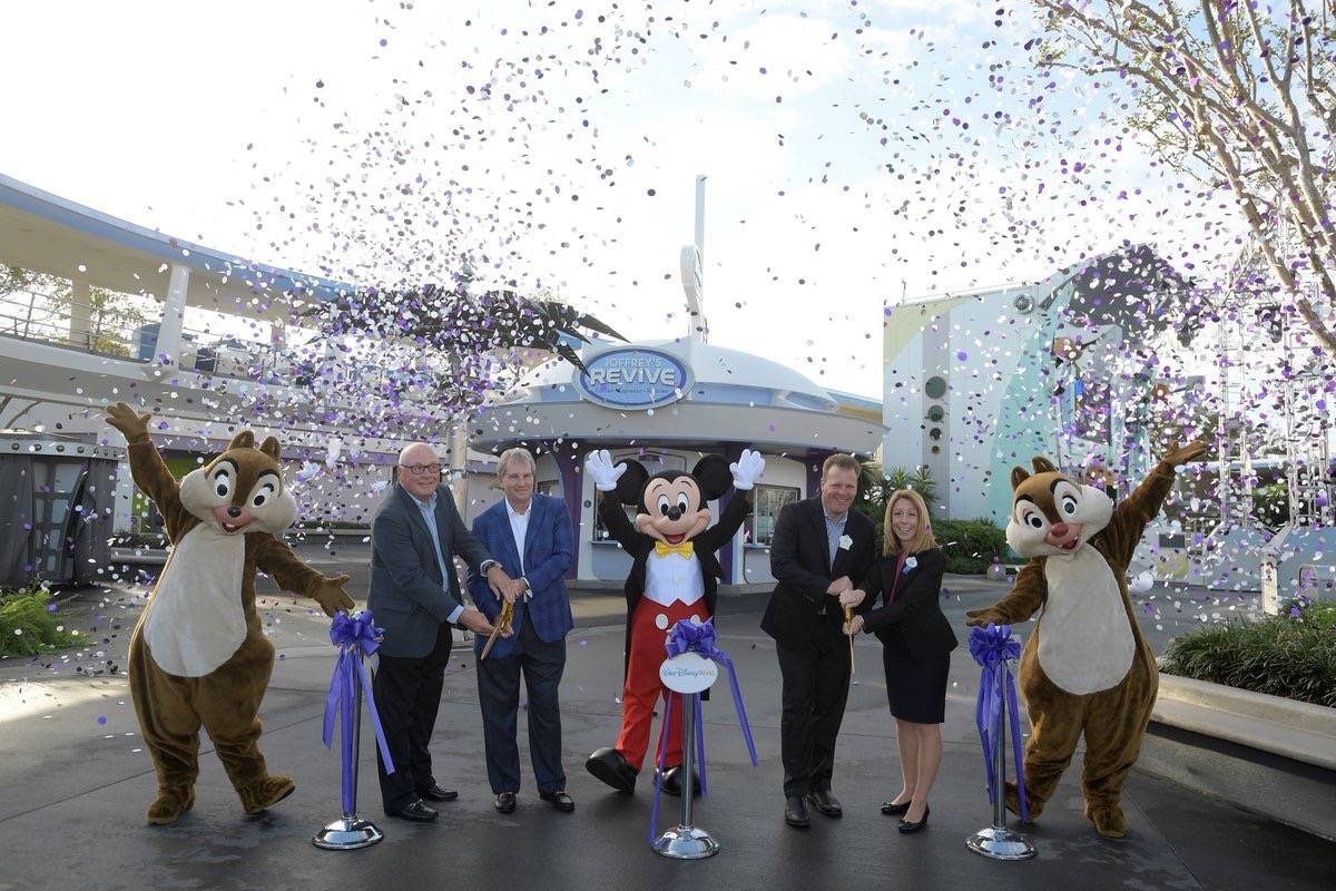 News: Mickey Mouse ON YOUR COFFEE at Joffrey's in Disney World!