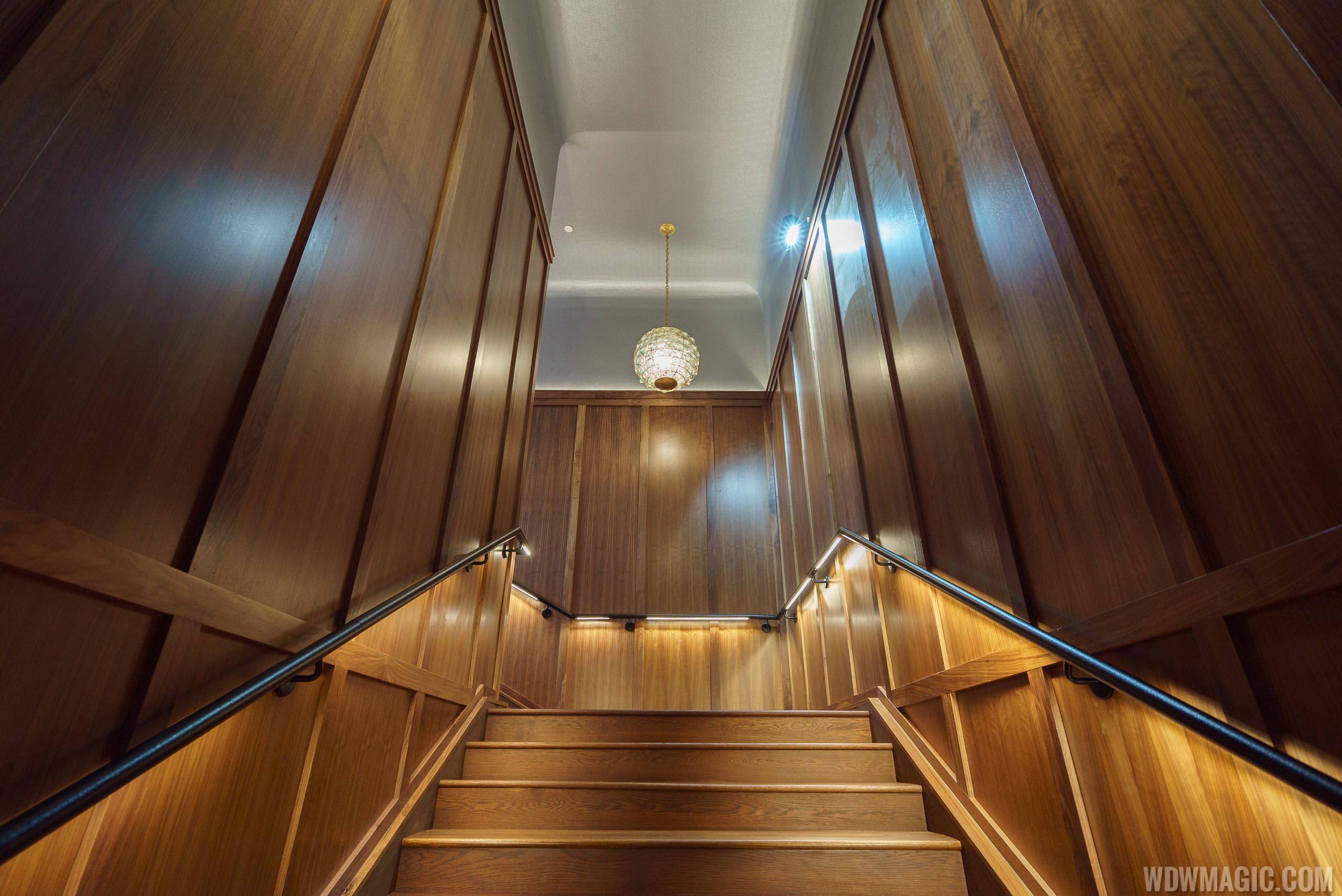Paddlefish - Interior staircase between levels