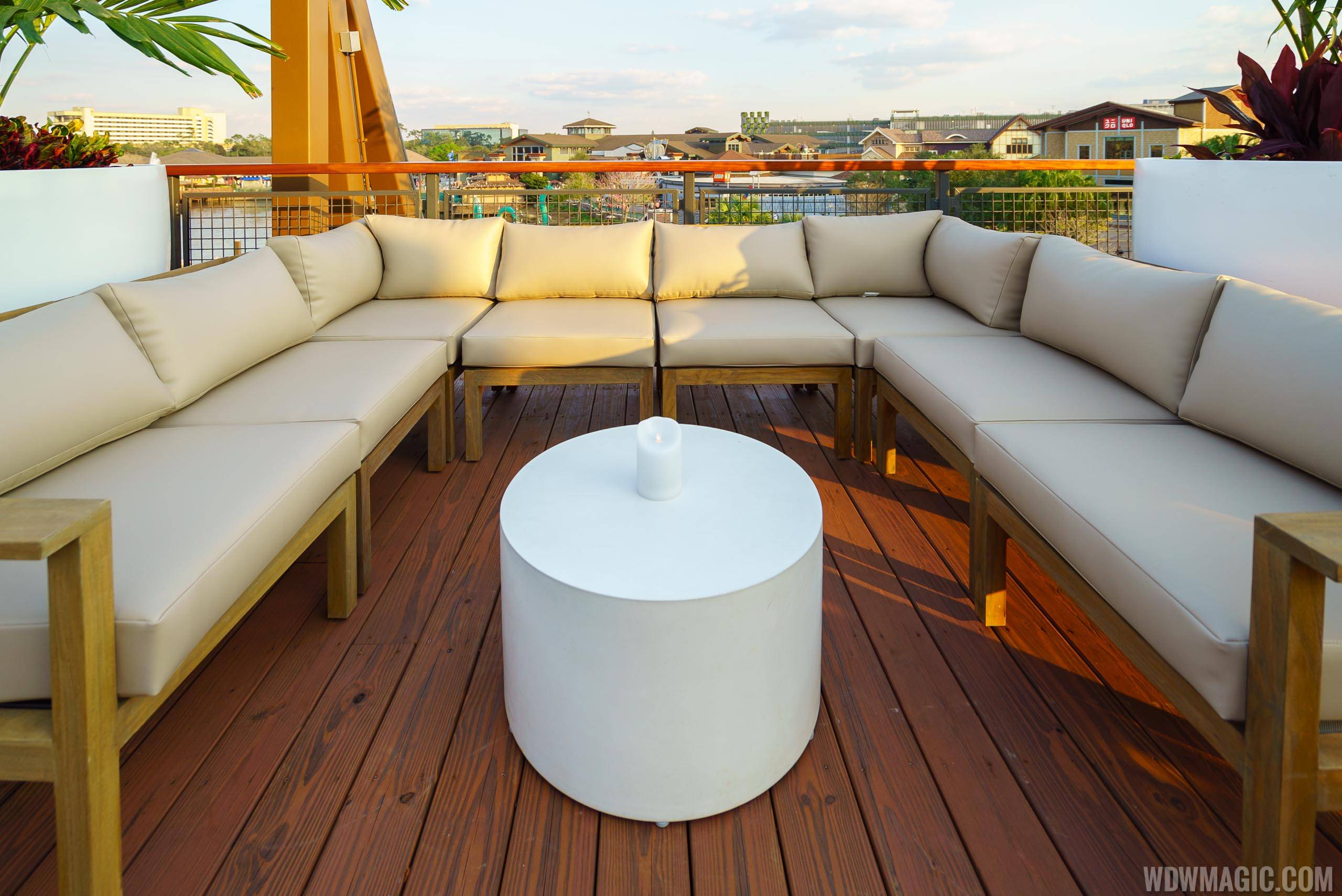 Paddlefish - Top deck seating