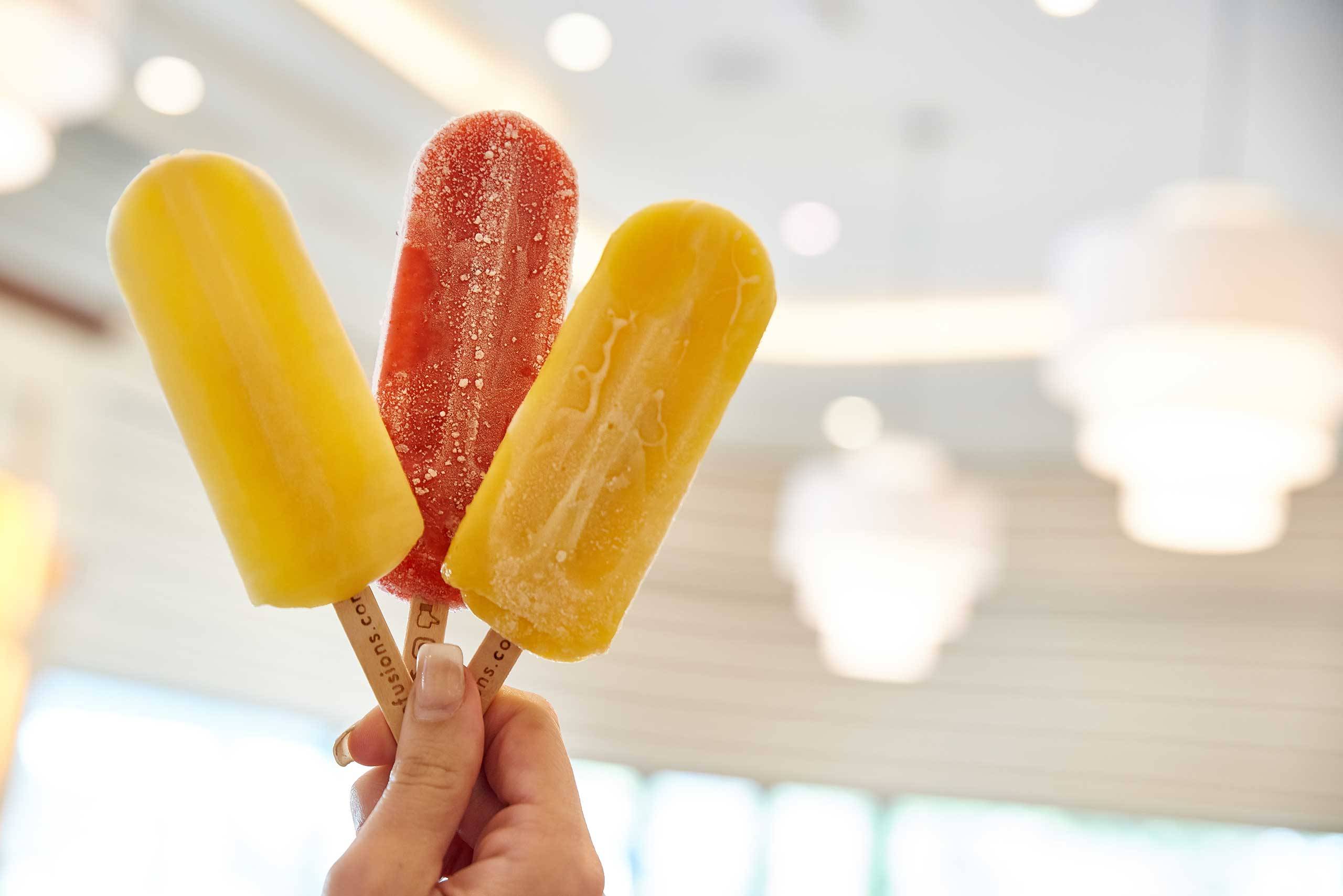 PHOTOS - Pop Fusion Fruit and Wine Pops at Pizza Ponte in Disney Springs 
